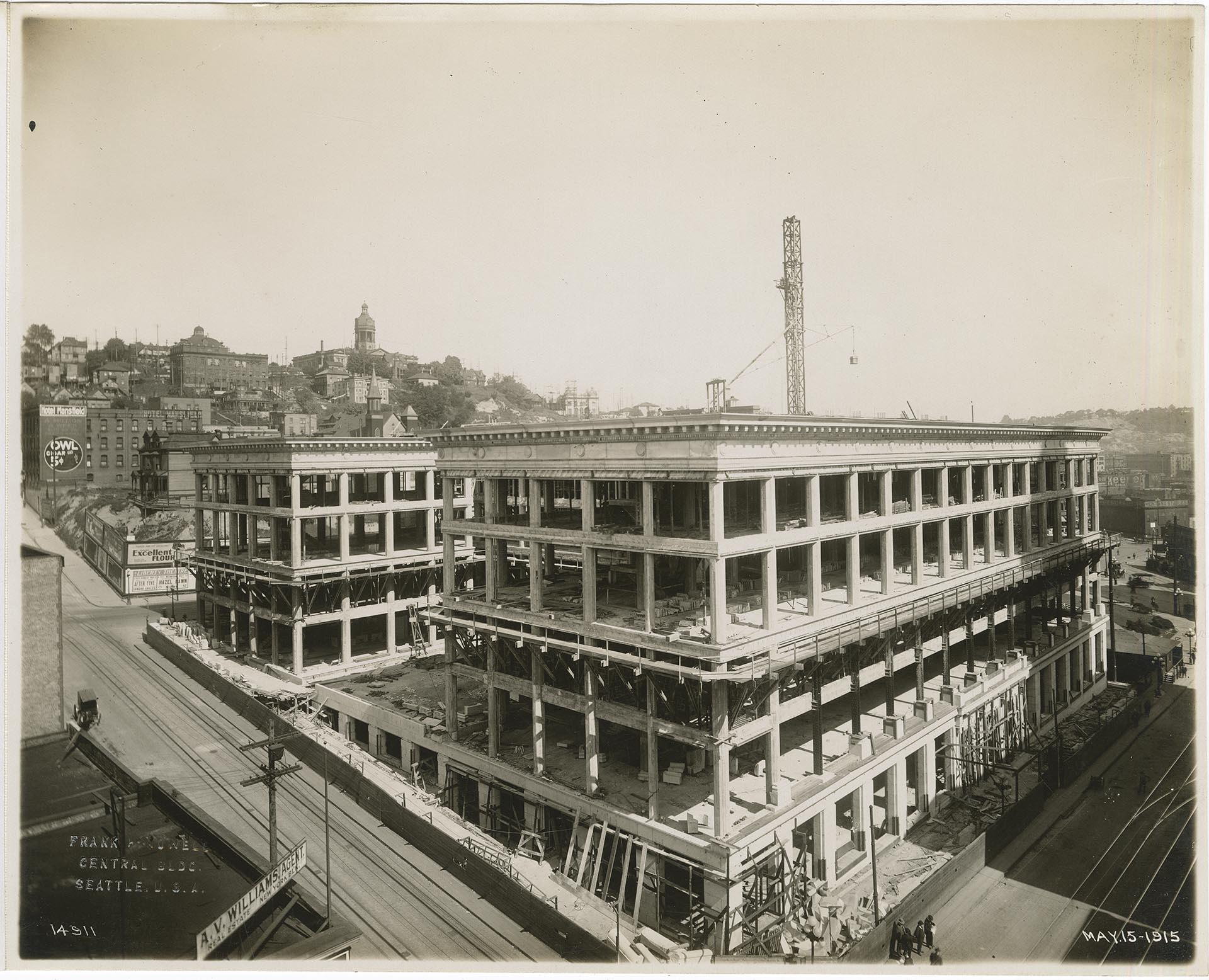 Image of King County Courthouse construction, Seattle, May 15, 1915