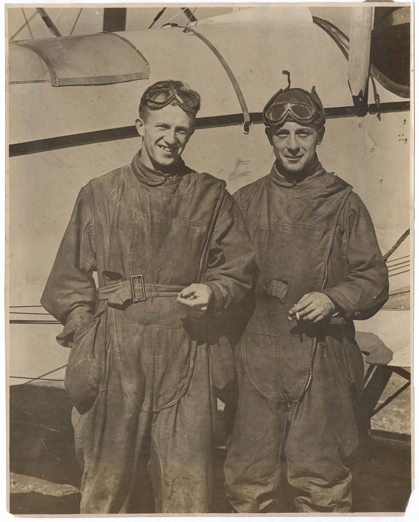 Image of WWI aviators Lieutenant Stuart Torney and friend, circa 1921
