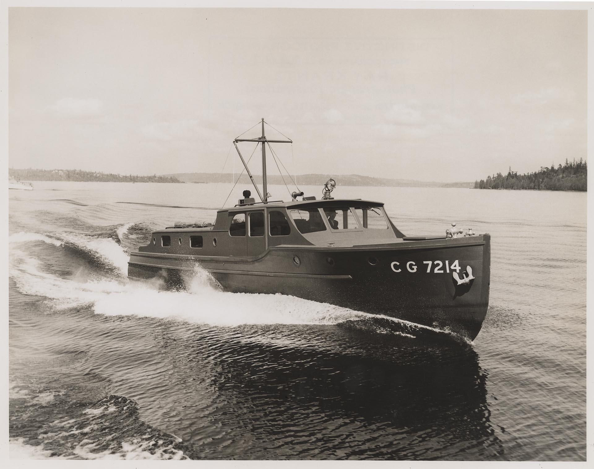 Image of CG-7214 under way near Seattle, circa 1943