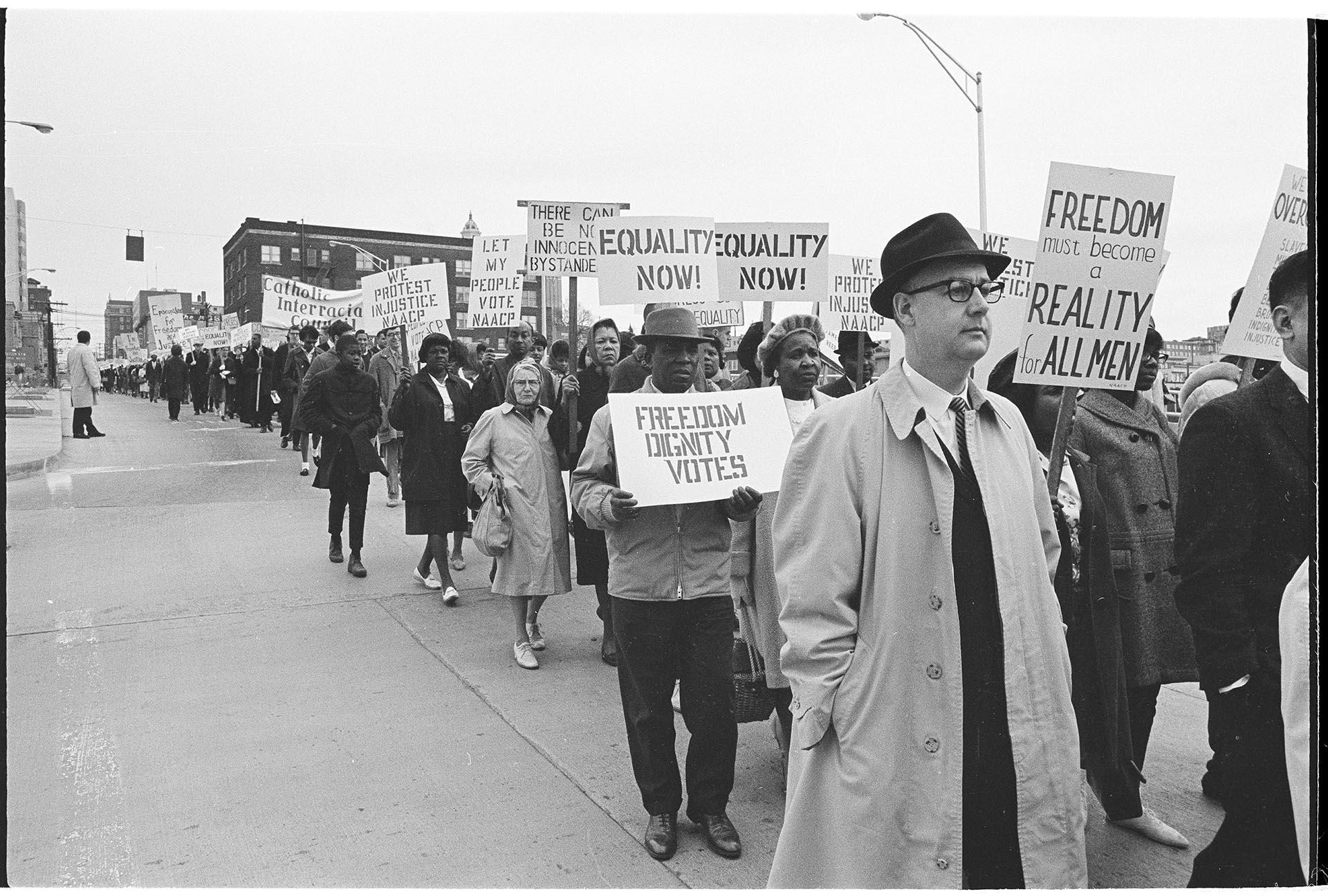 Image of Civil-rights marchers on Madison Street, Seattle, March 20, 1965
