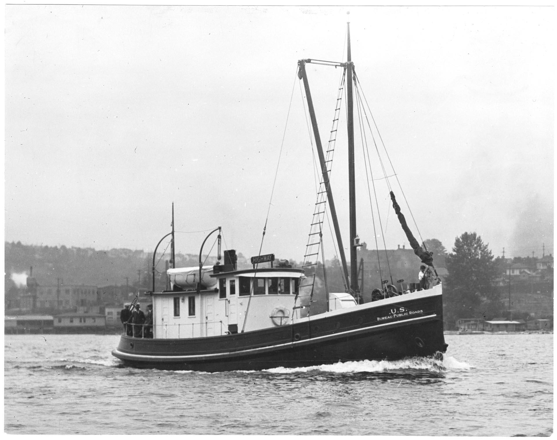Image of Work boat 
