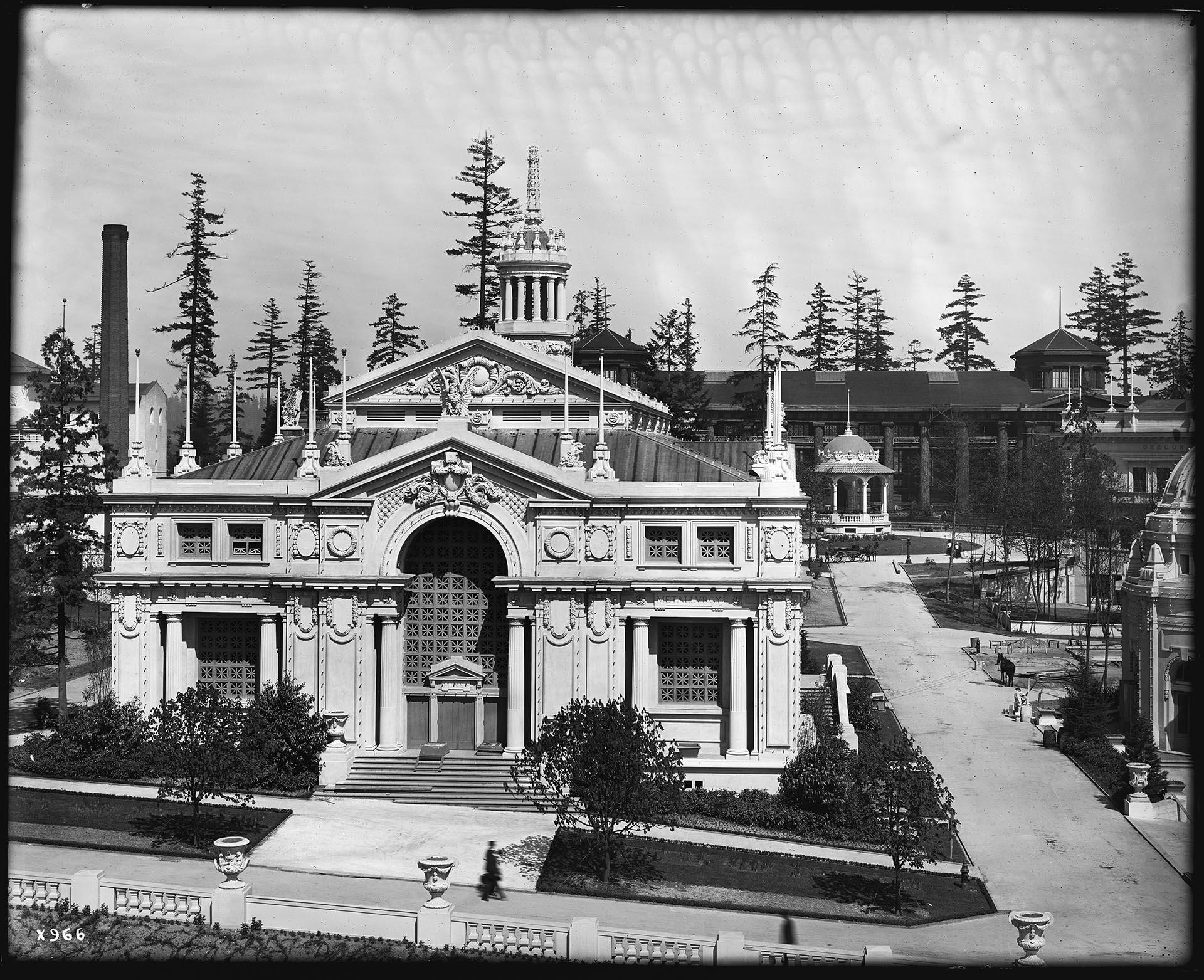 Image of Oriental Building at the Alaska-Yukon-Pacific Exposition, Seattle, 1909