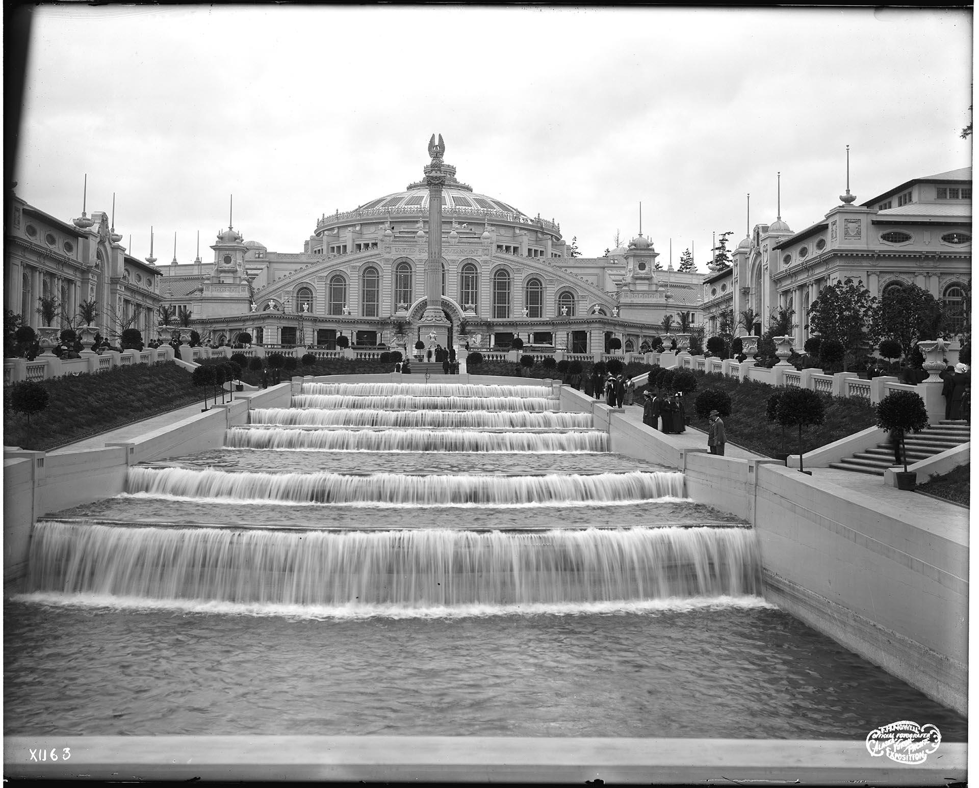 Image of Cascade Fountain and Government Building at the Alaska-Yukon-Pacific Exposition, 1909