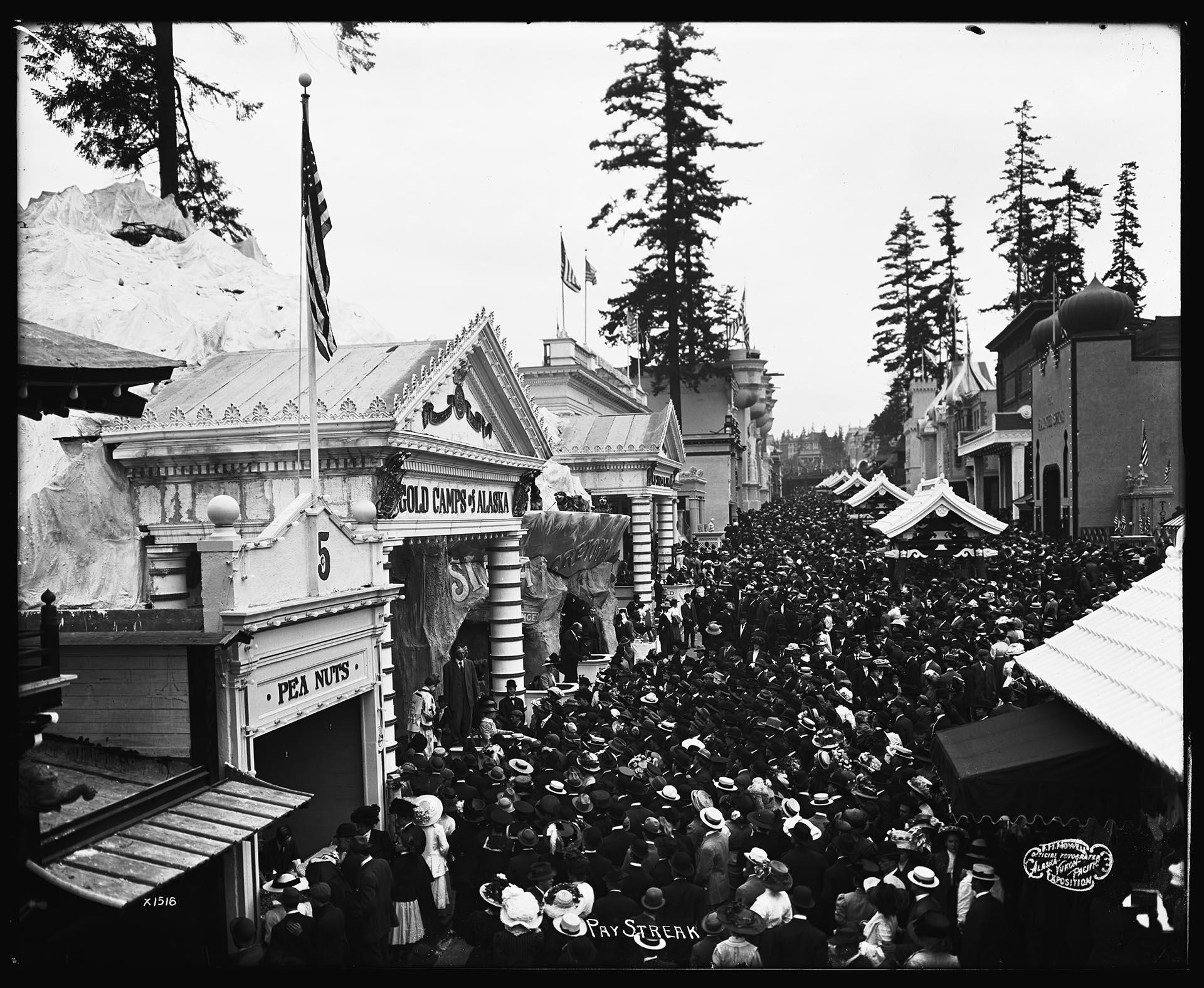 Image of Looking north on the Pay Streak at the Alaska-Yukon-Pacific Exposition, 1909
