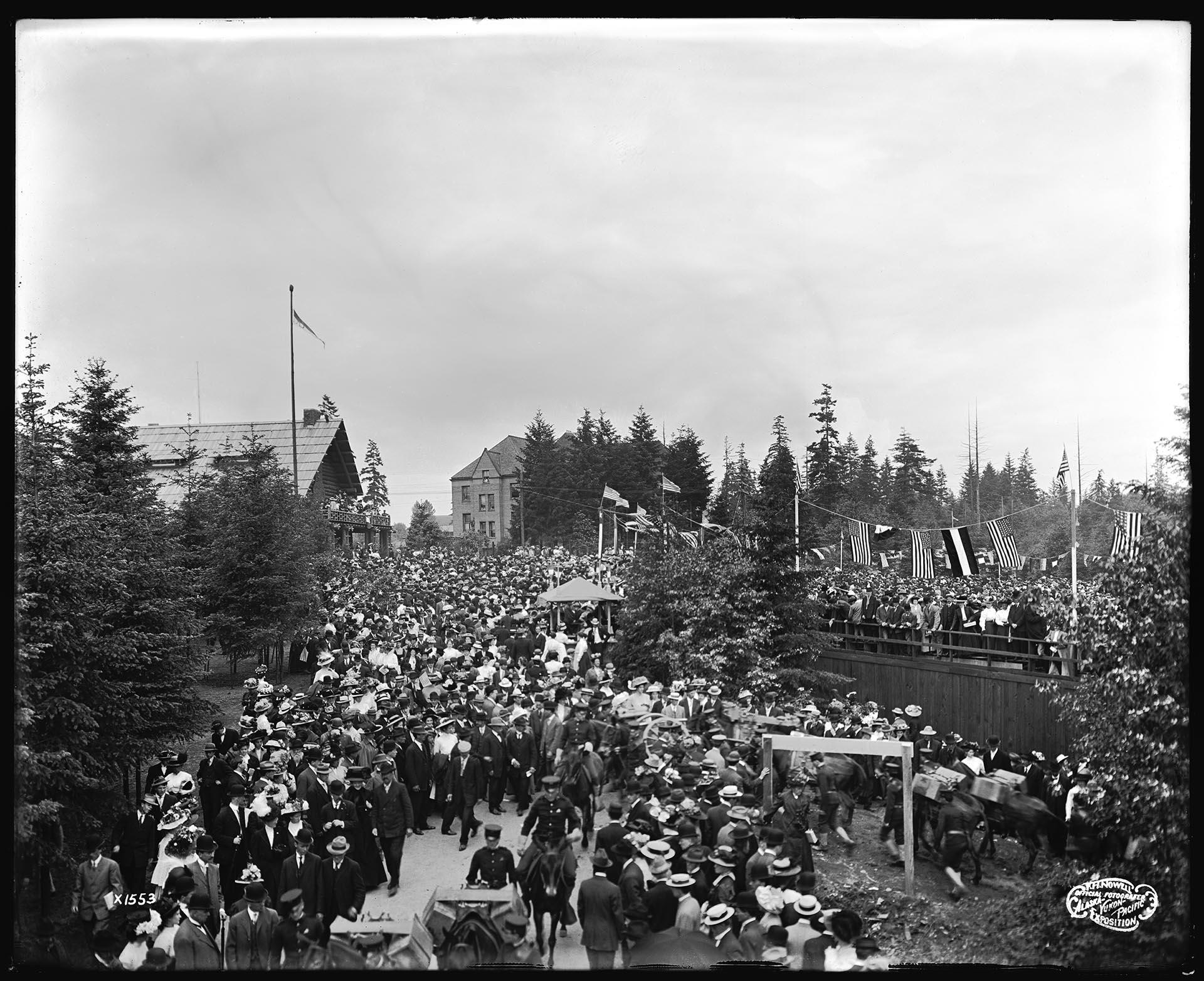 Image of Army detachment at the Alaska-Yukon-Pacific Exposition, 1909