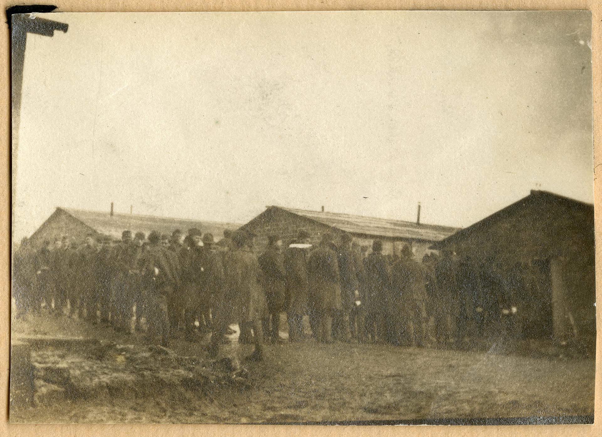 Image of Personnel in mess hall line at U. S. Army Base Hospital No. 50, Mesves sur Loire, France, 1918