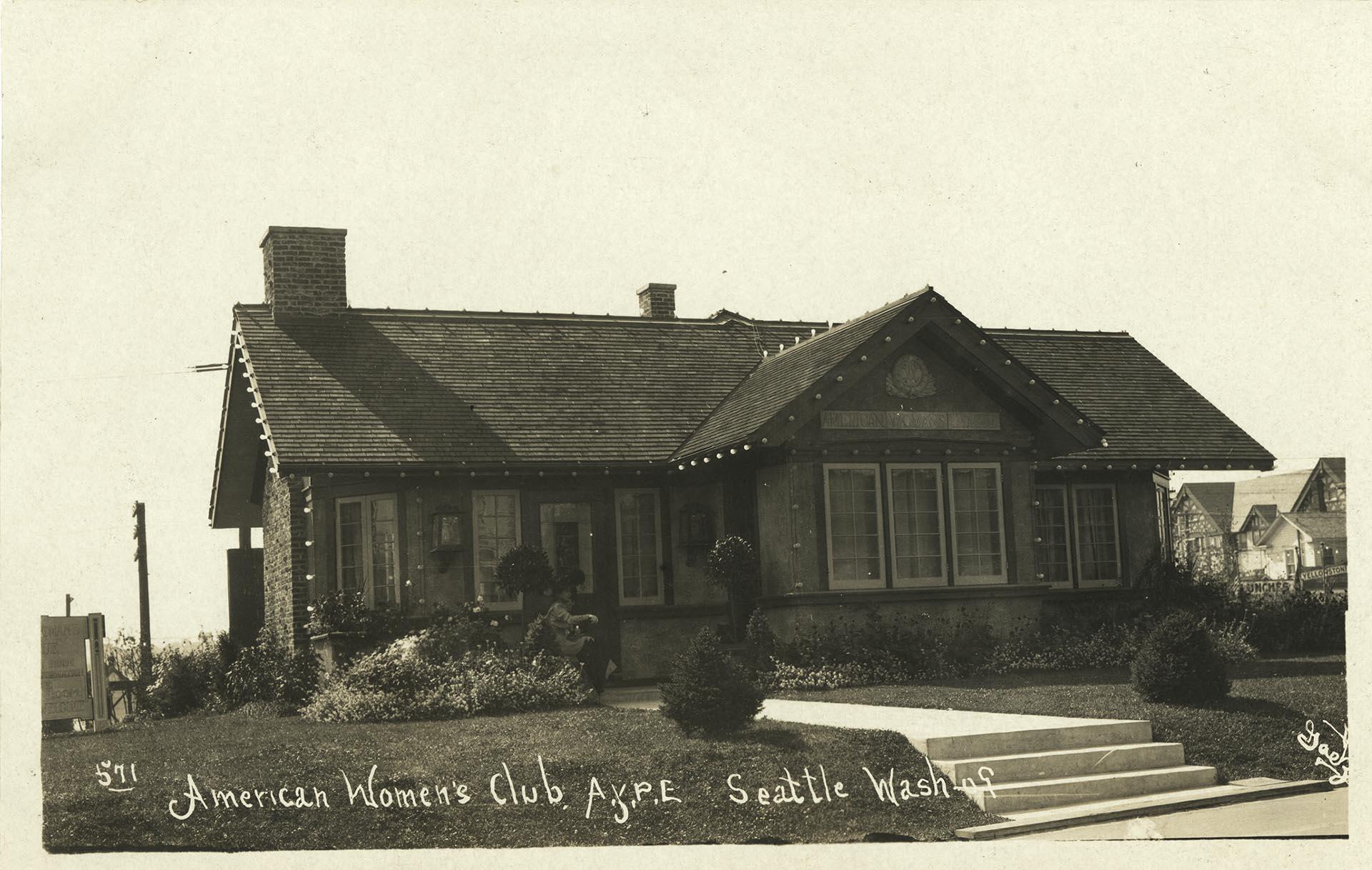 Image of American Women's Club building at the Alaska-Yukon-Pacific Exposition, Seattle, 1909