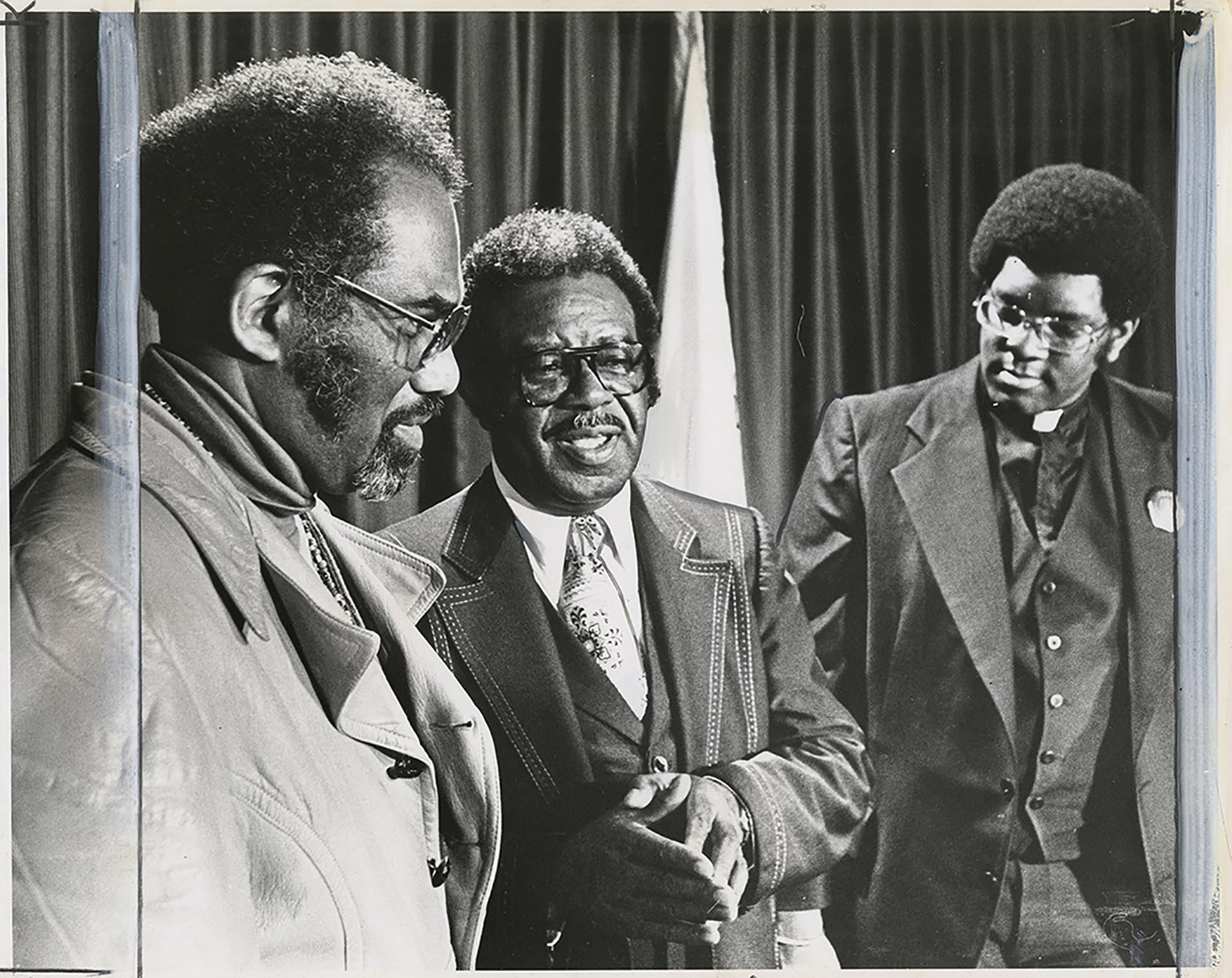 Image of Ralph Abernathy talks with local pastors, Seattle, January 16, 1977