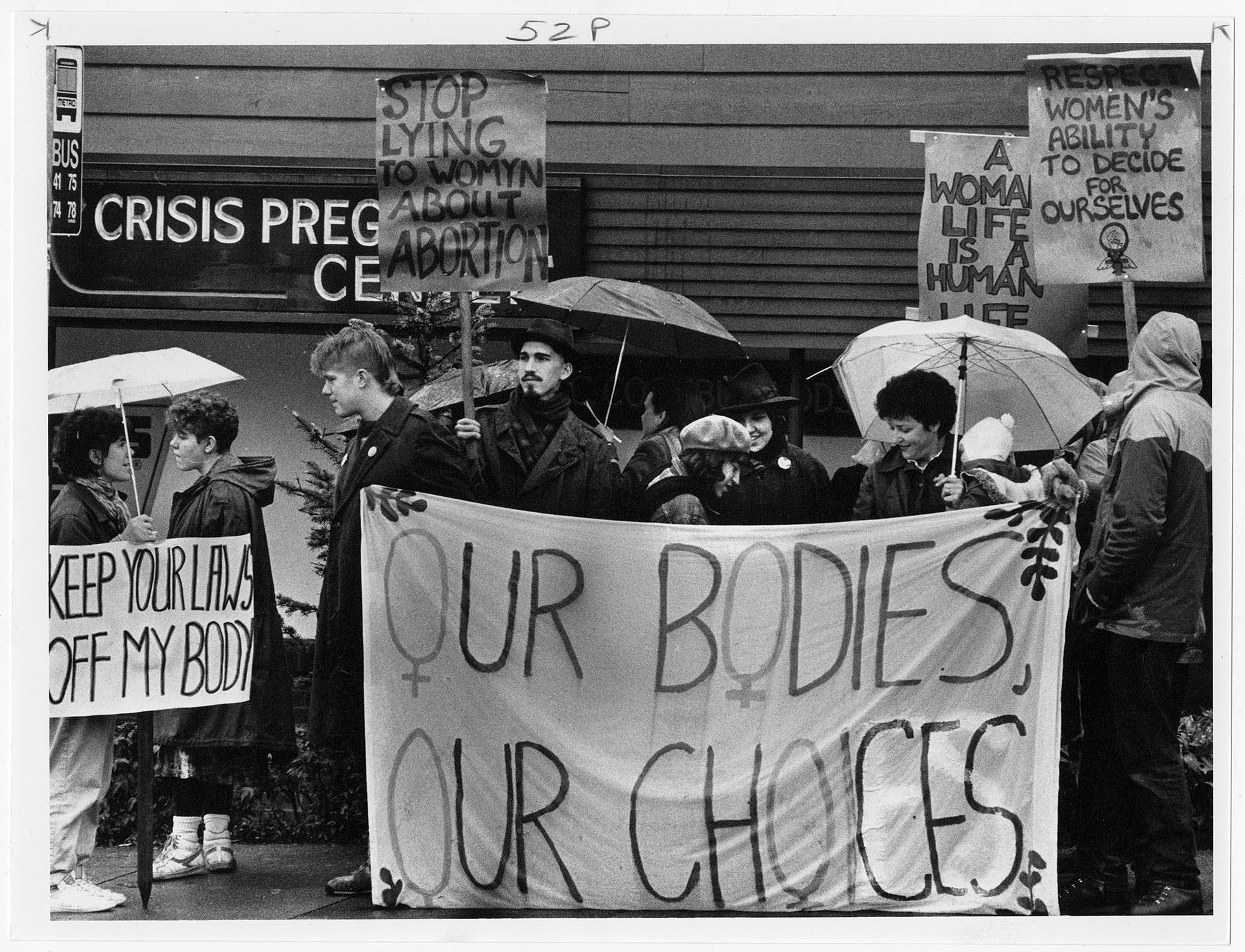Image of Pro-choice supporters outside the Crisis Pregency Center, Seattle, January 22, 1988