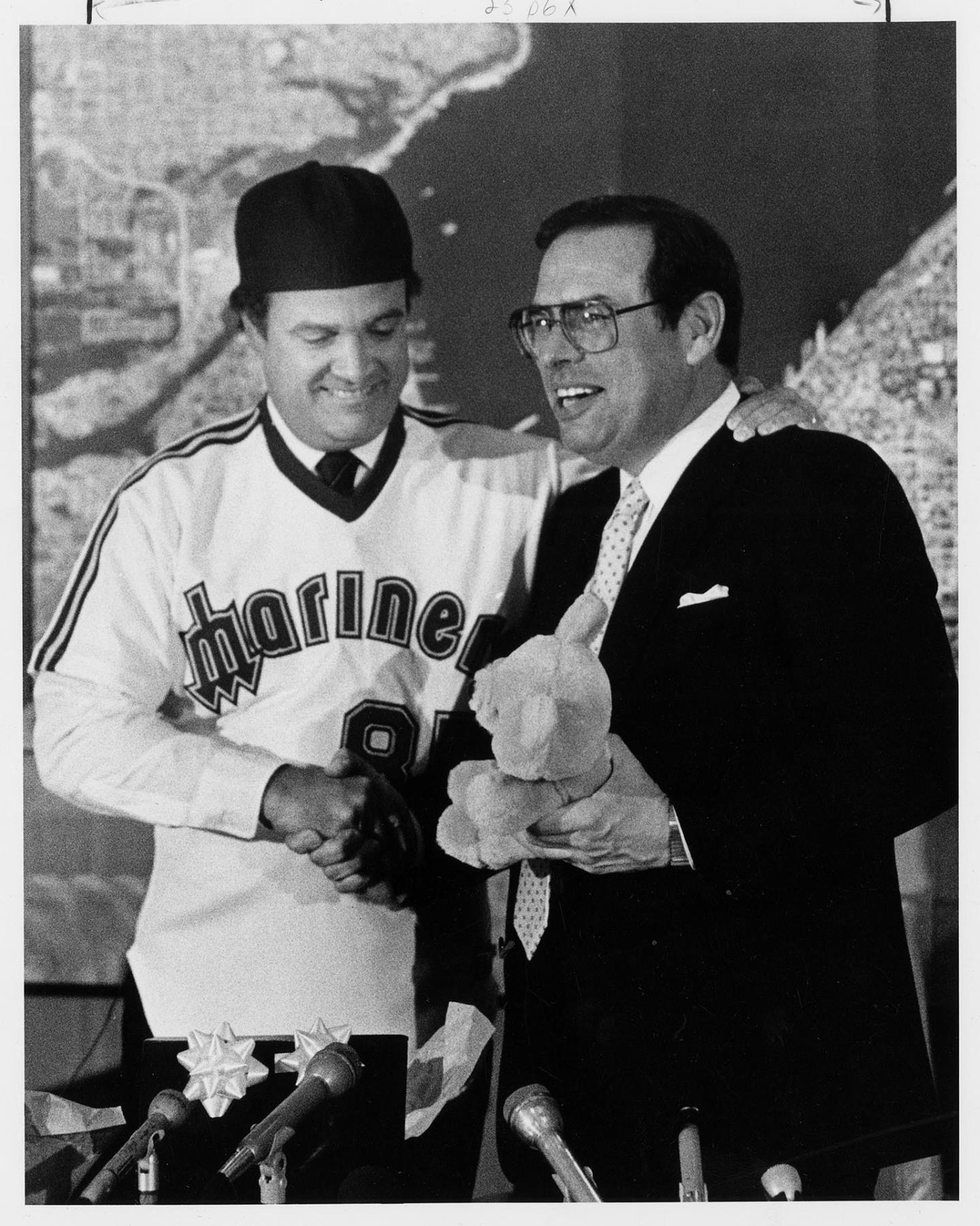 Image of Randy Revelle and George Argyros, Seattle, June 26, 1985