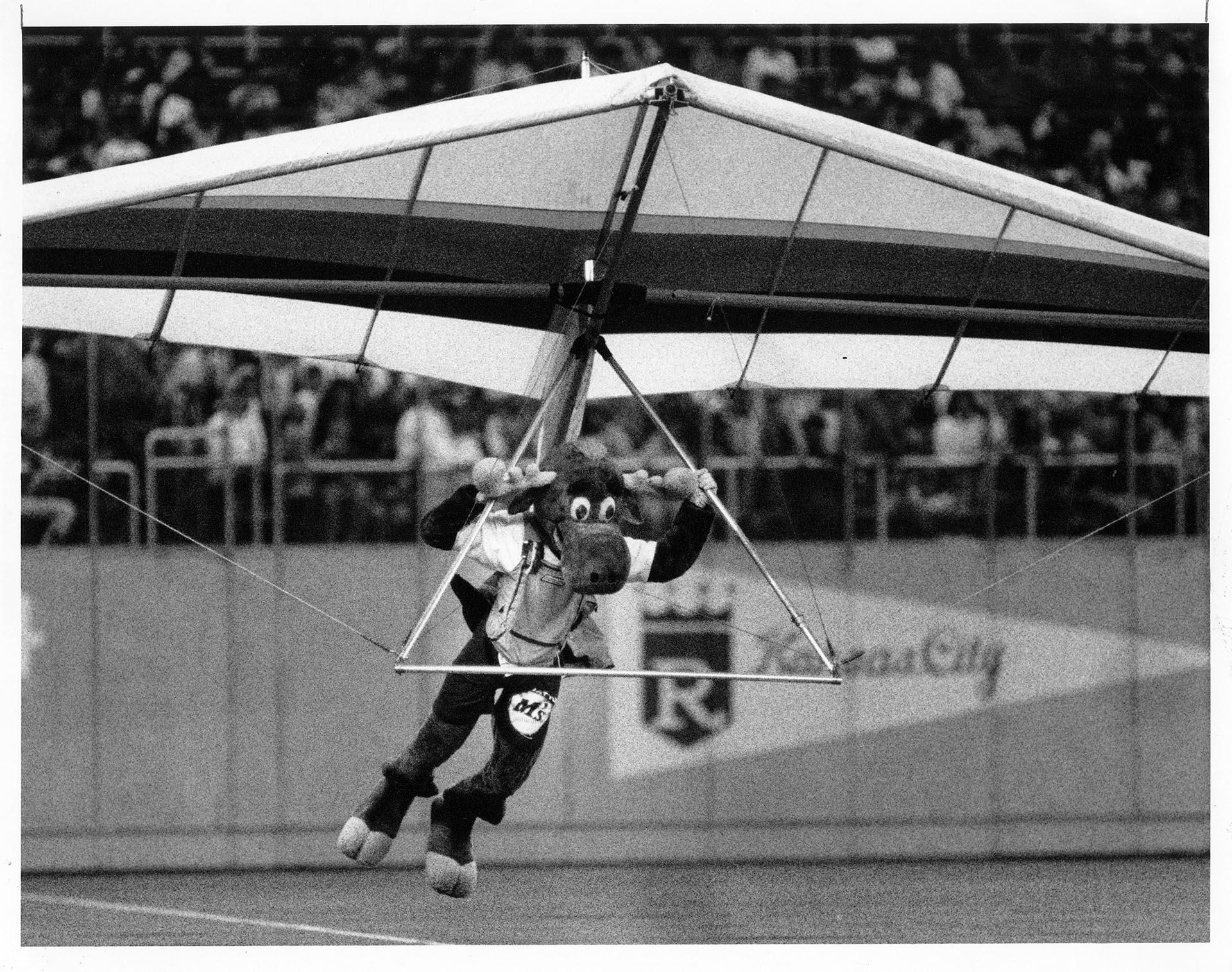 Image of Mariner Moose hang gliding into Kingdome, May 6, 1990