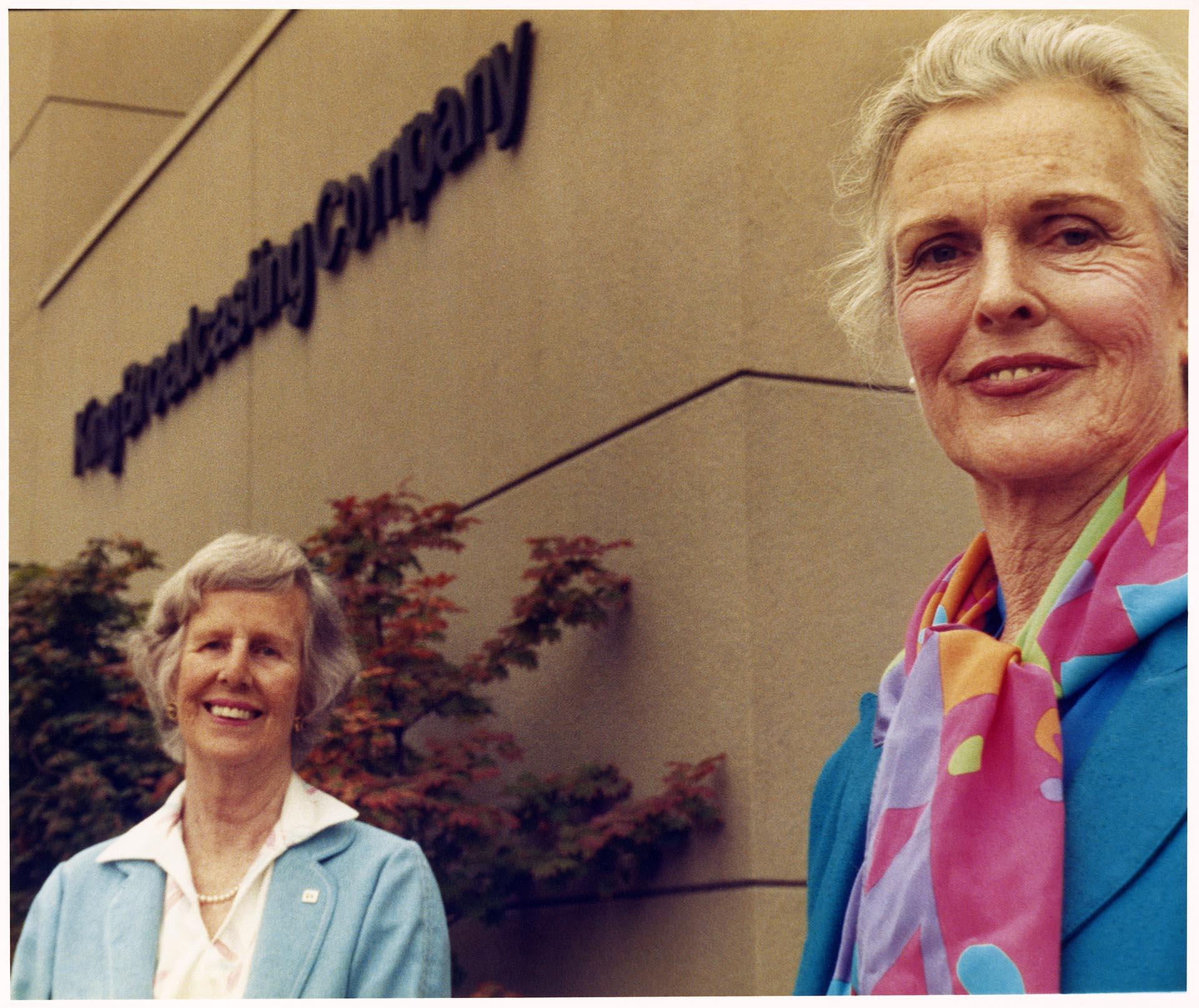 Image of Priscilla Bullitt Collins and Harriet Stimson Bullitt, Seattle, August 22, 1990