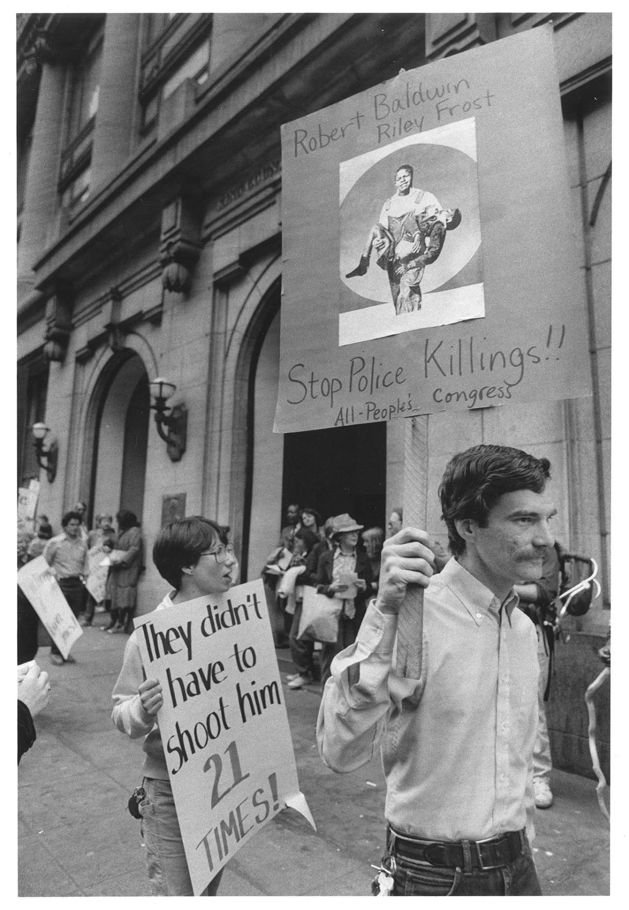 Image of Demonstrators protesting inquest verdict on Robert Baldwin's death, Seattle, July 12, 1984