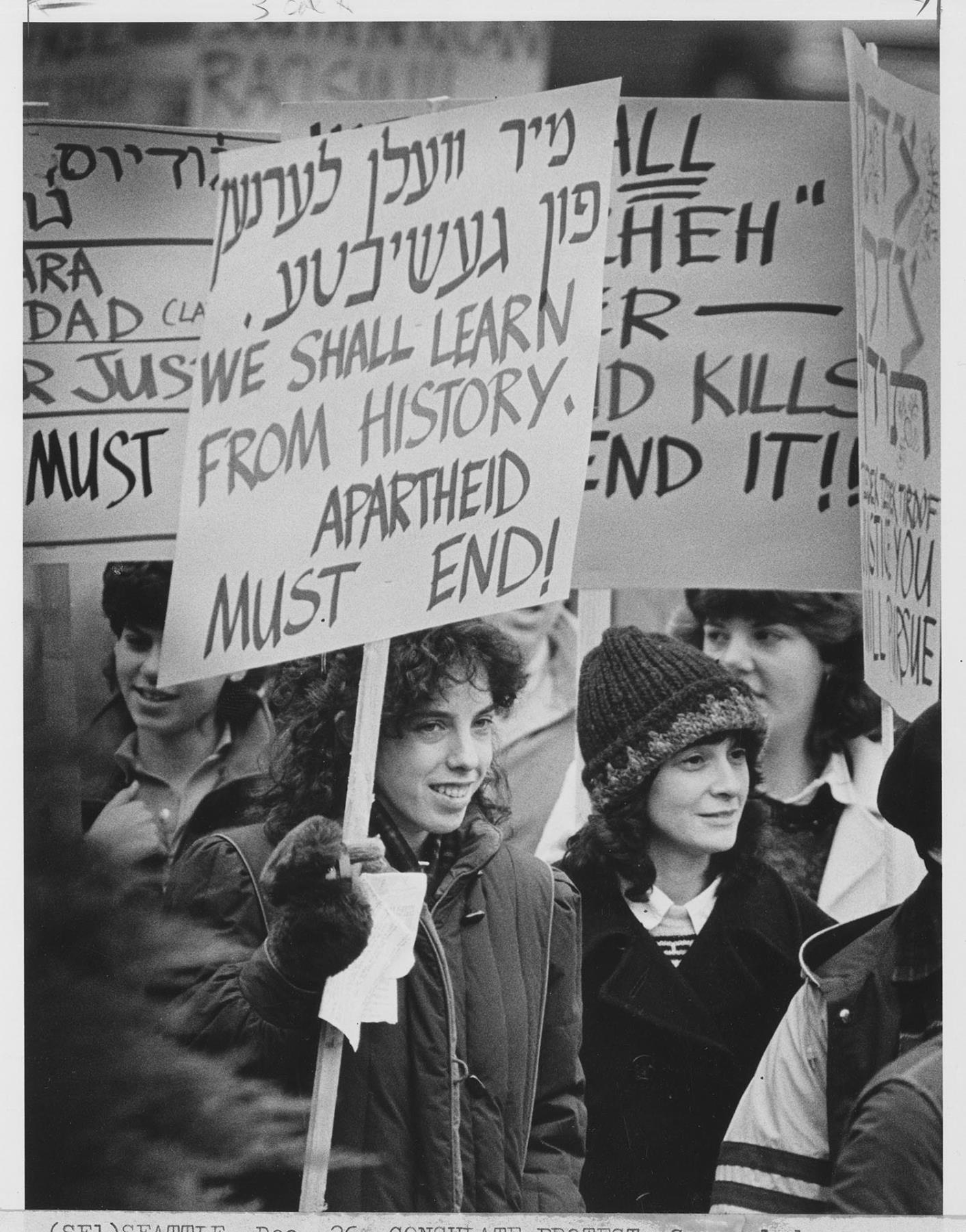 Image of Anti-apartheid demonstrators protesting at South African consulate, Seattle, December 25, 1984