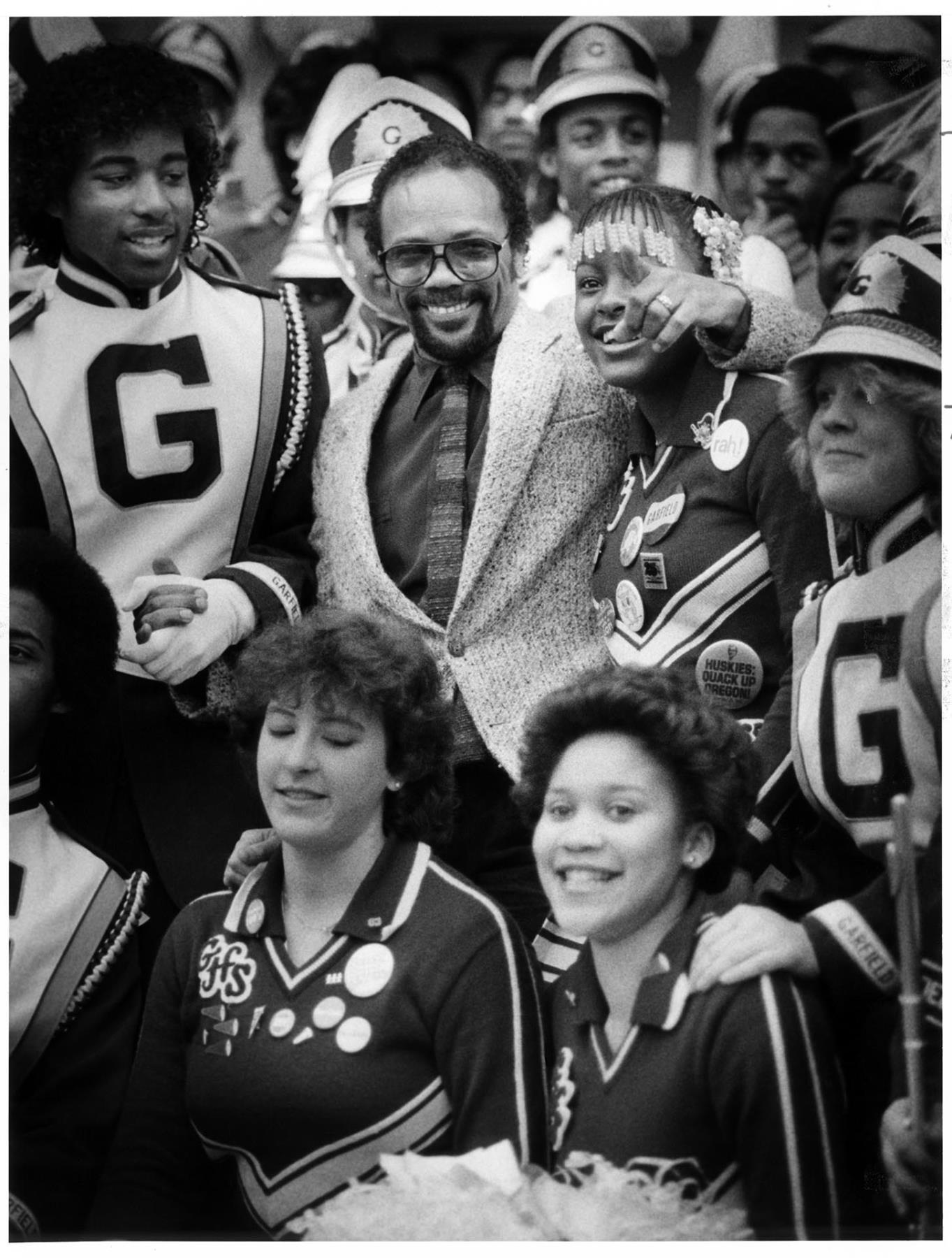 Image of Quincy Jones with Garfield High School Students, Seattle, November 15, 1982