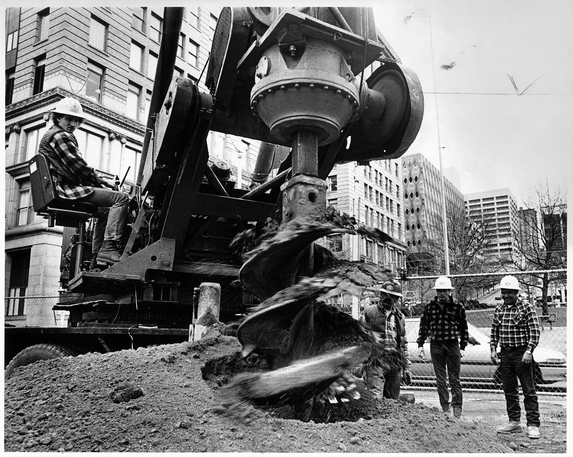 Image of Contractors excavating for Metro Transit tunnel, Seattle, March 17, 1987