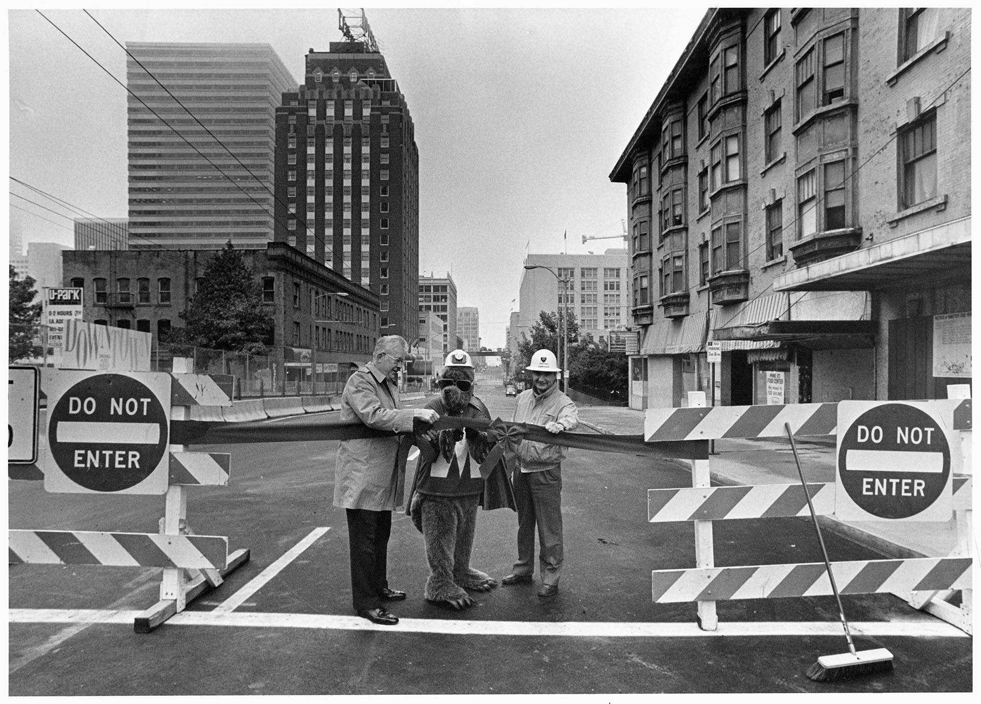 Image of Ceremonial reopening of Pine Street during transit tunnel construction, Seattle, November 1, 1987