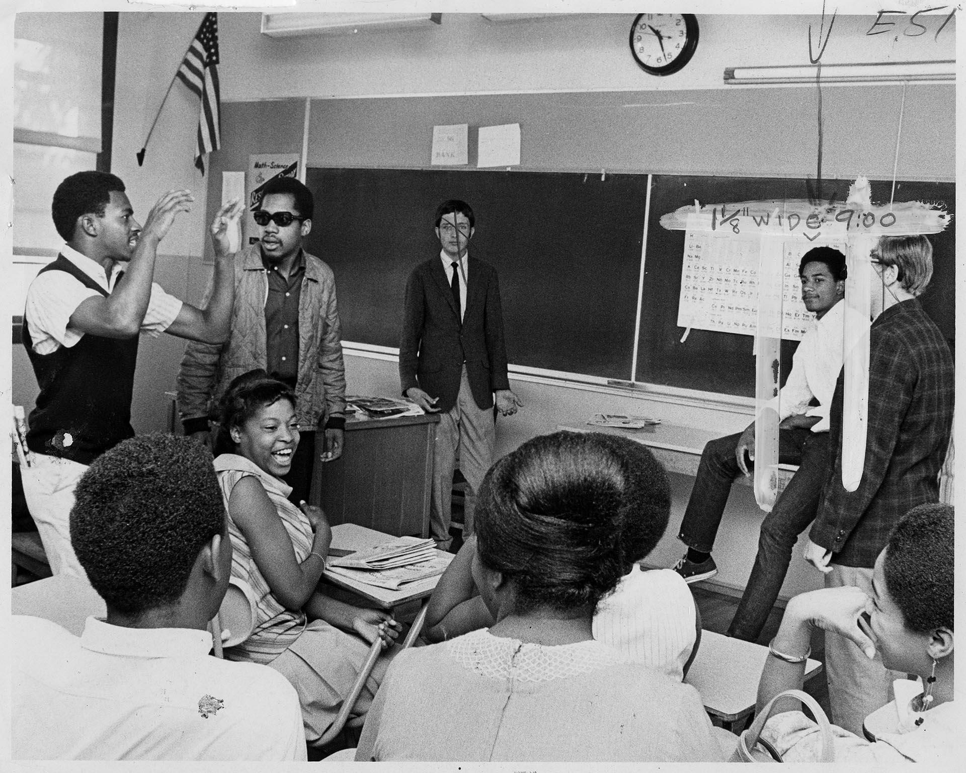 Image of Garfield students performing 