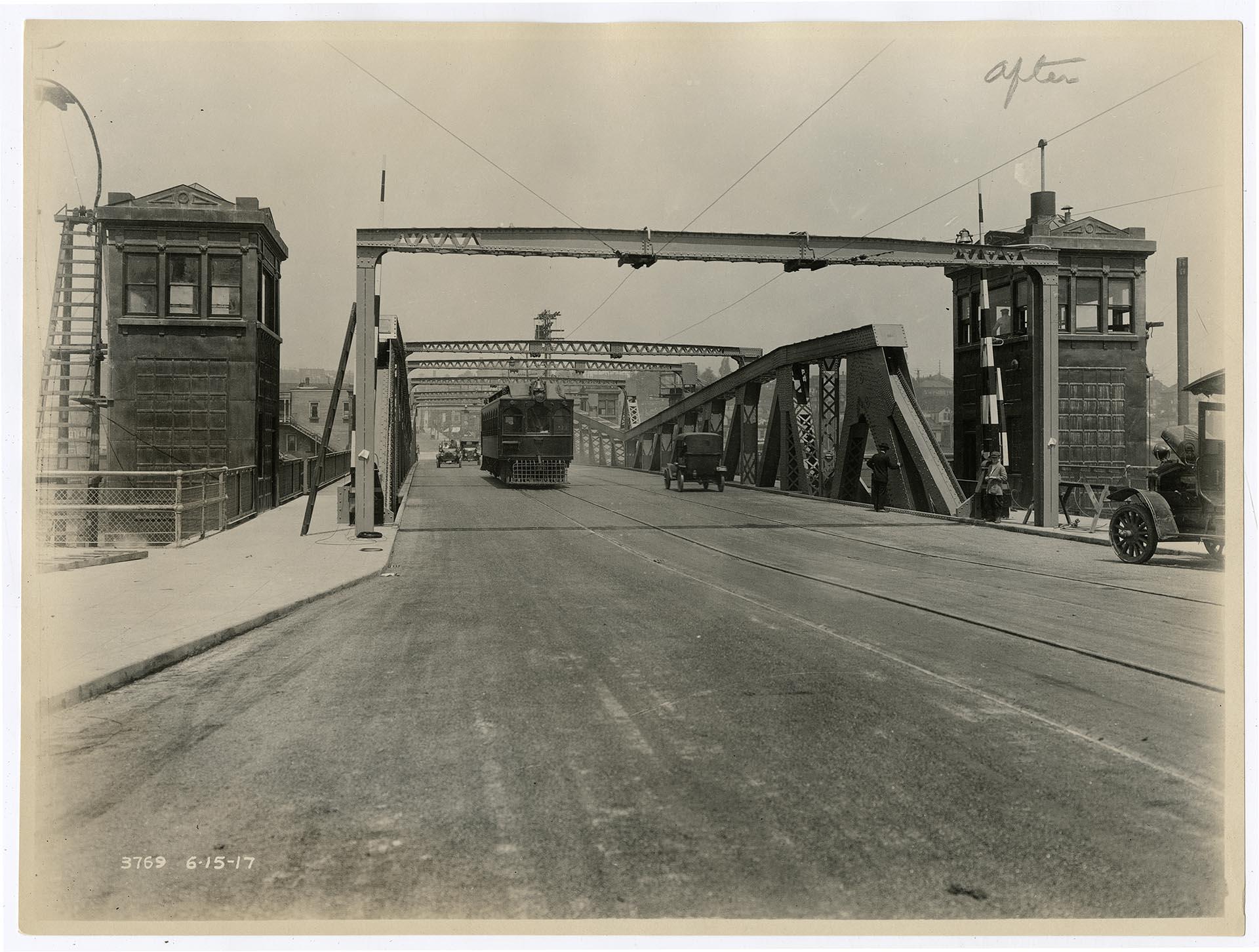 Image of Fremont Bridge on opening day, Seattle, June 15, 1917