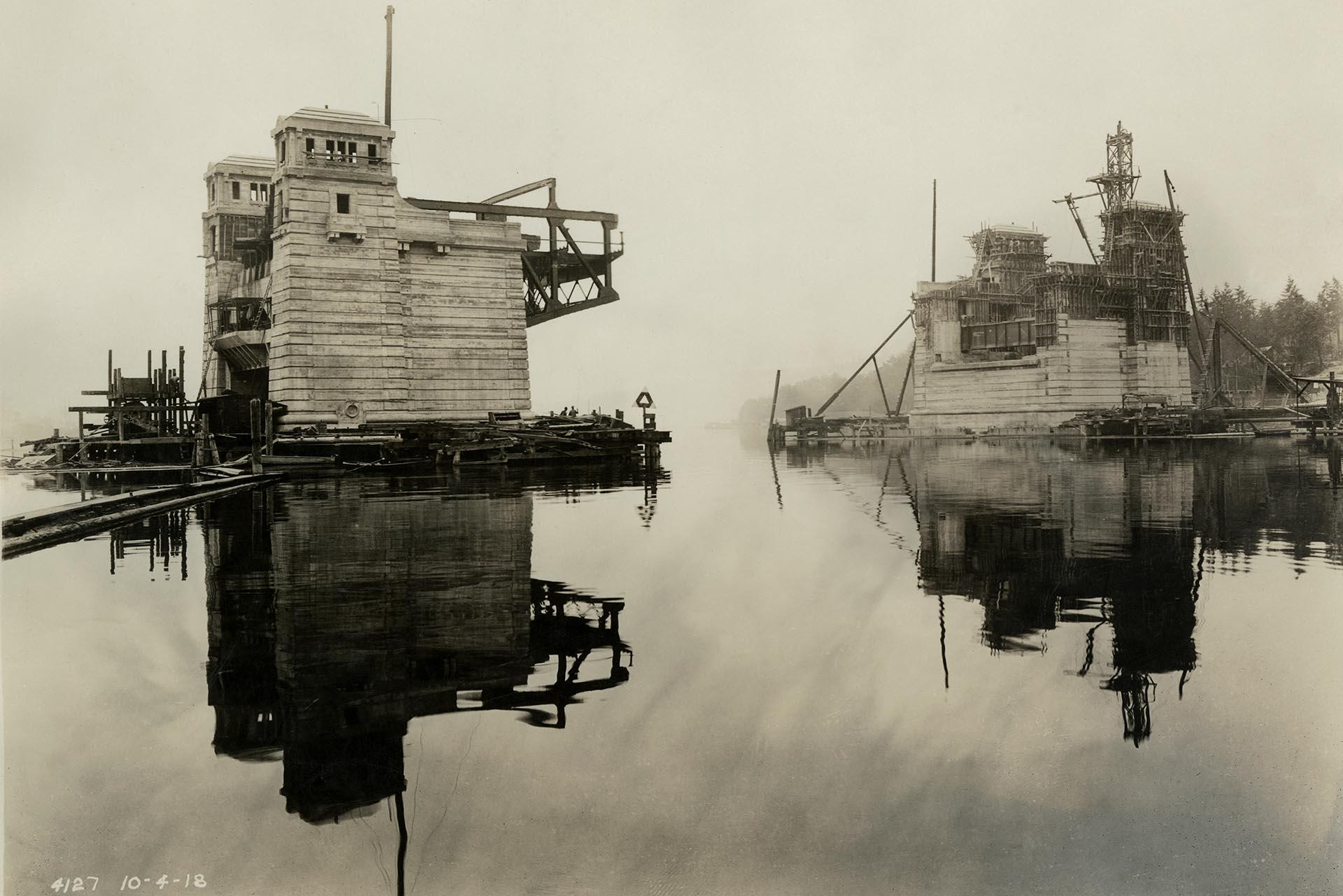 Image of University Bridge under construction, Seattle, October 4, 1918