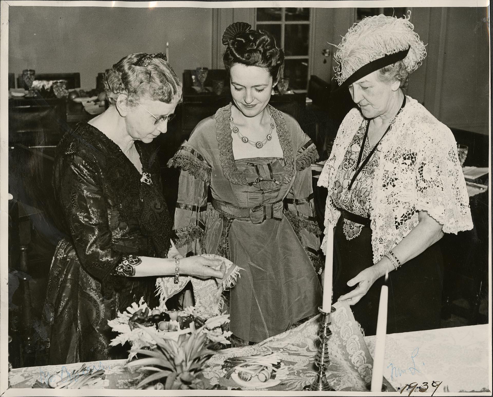 Image of Three women in costume at Founders' Day Ball, Seattle, November 1939