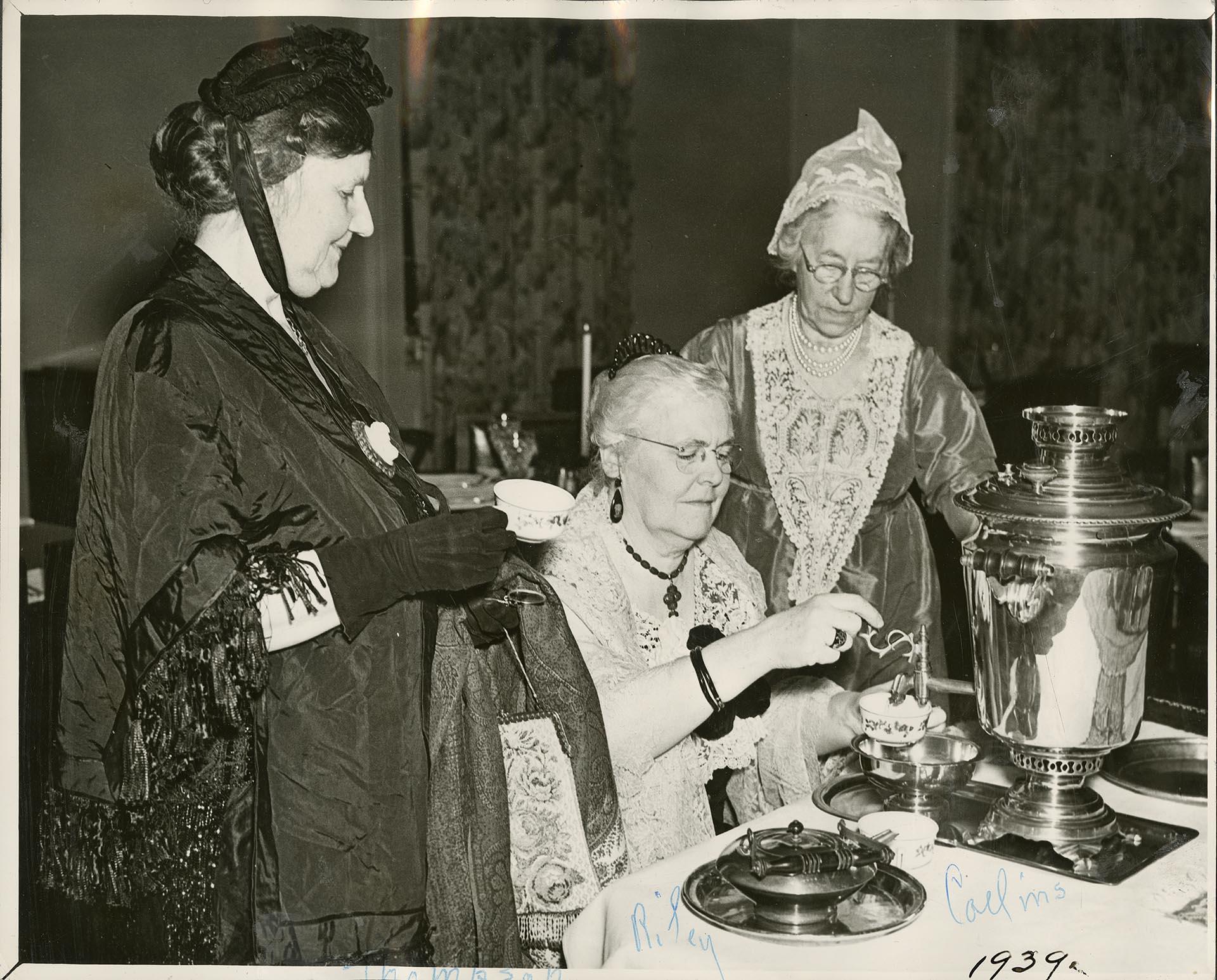 Image of Three women in costume at Founders' Day Ball, Seattle, November 1939