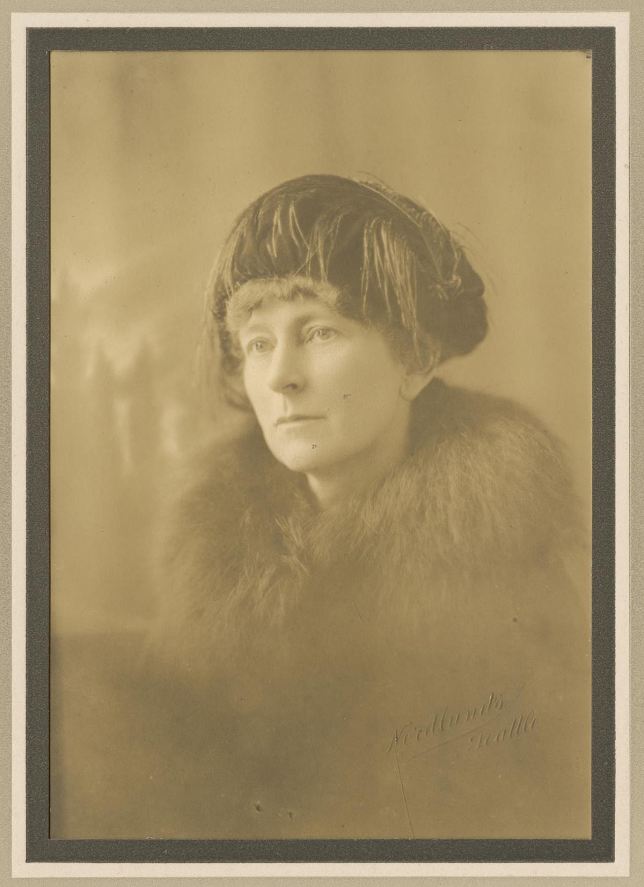 Image of Nellie Elizabeth Graham Denny, circa 1920