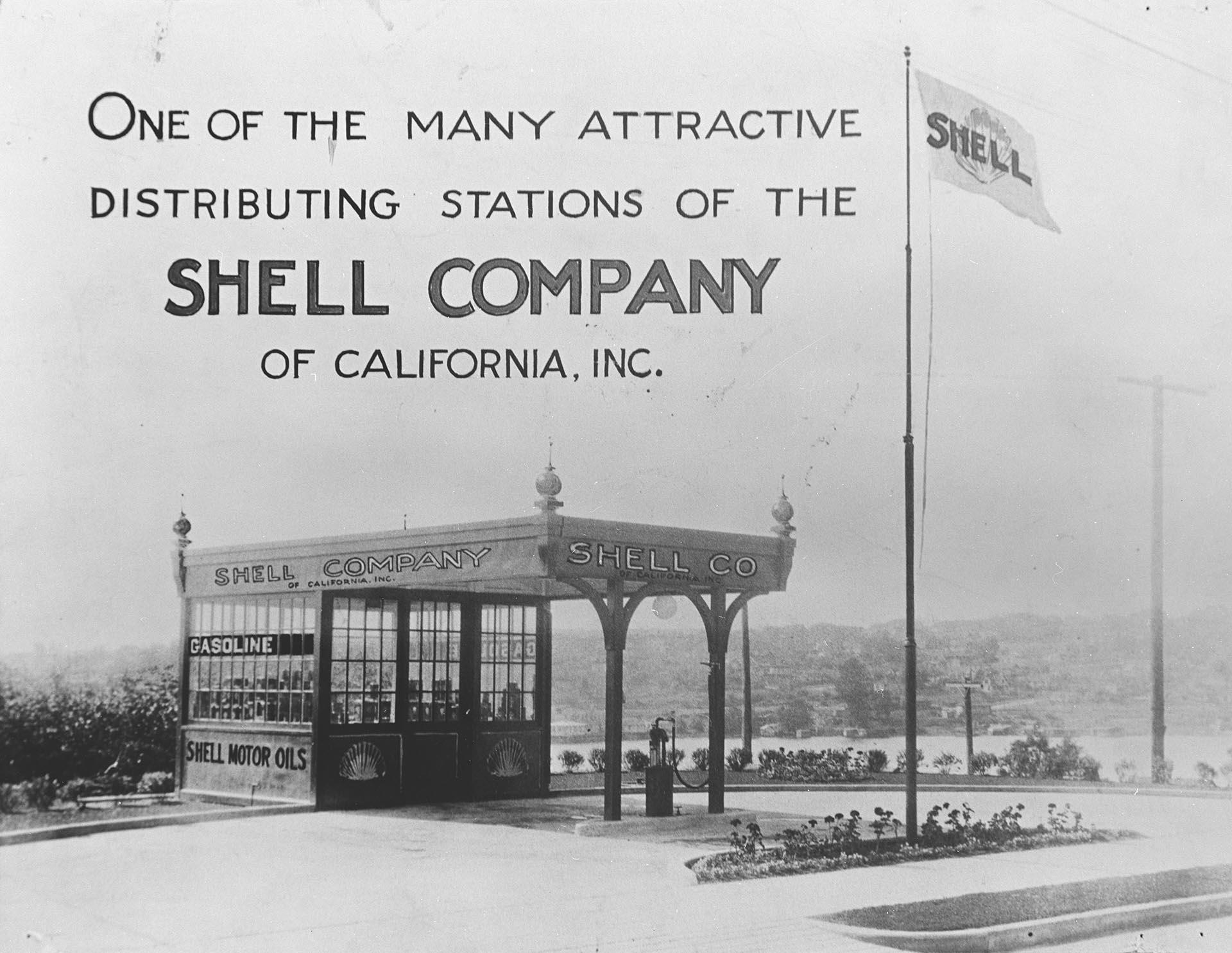Image of Shell Company gas station, Seattle, 1915