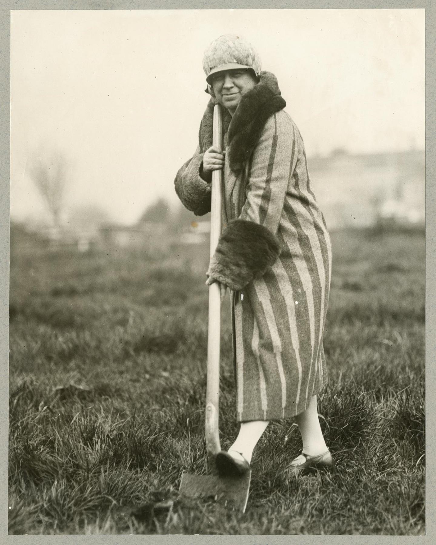 Image of Mayor Bertha Landes breaking ground for the Civic Auditorium, Seattle, November 7, 1927