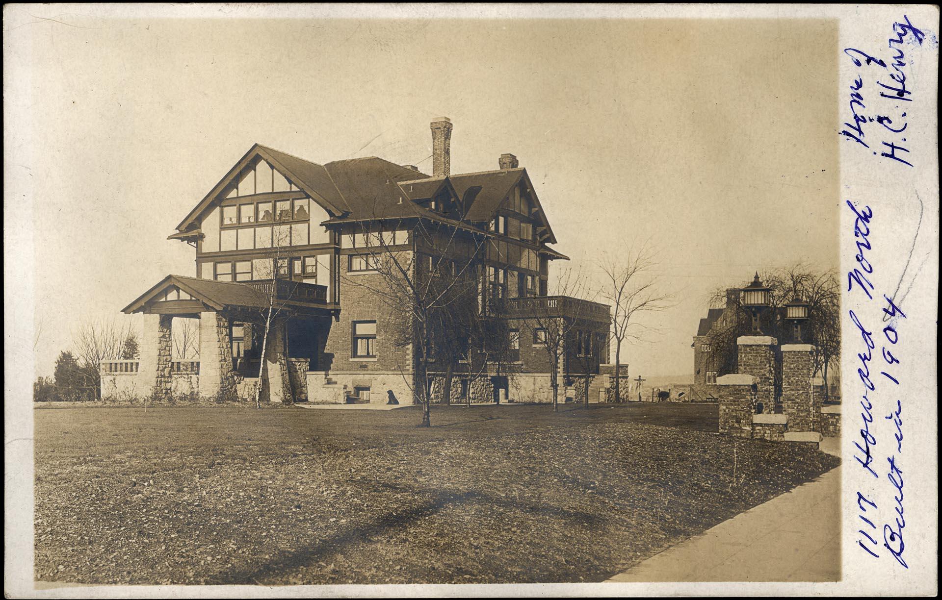 Image of Horace and Susan Henry home, Seattle, circa 1900