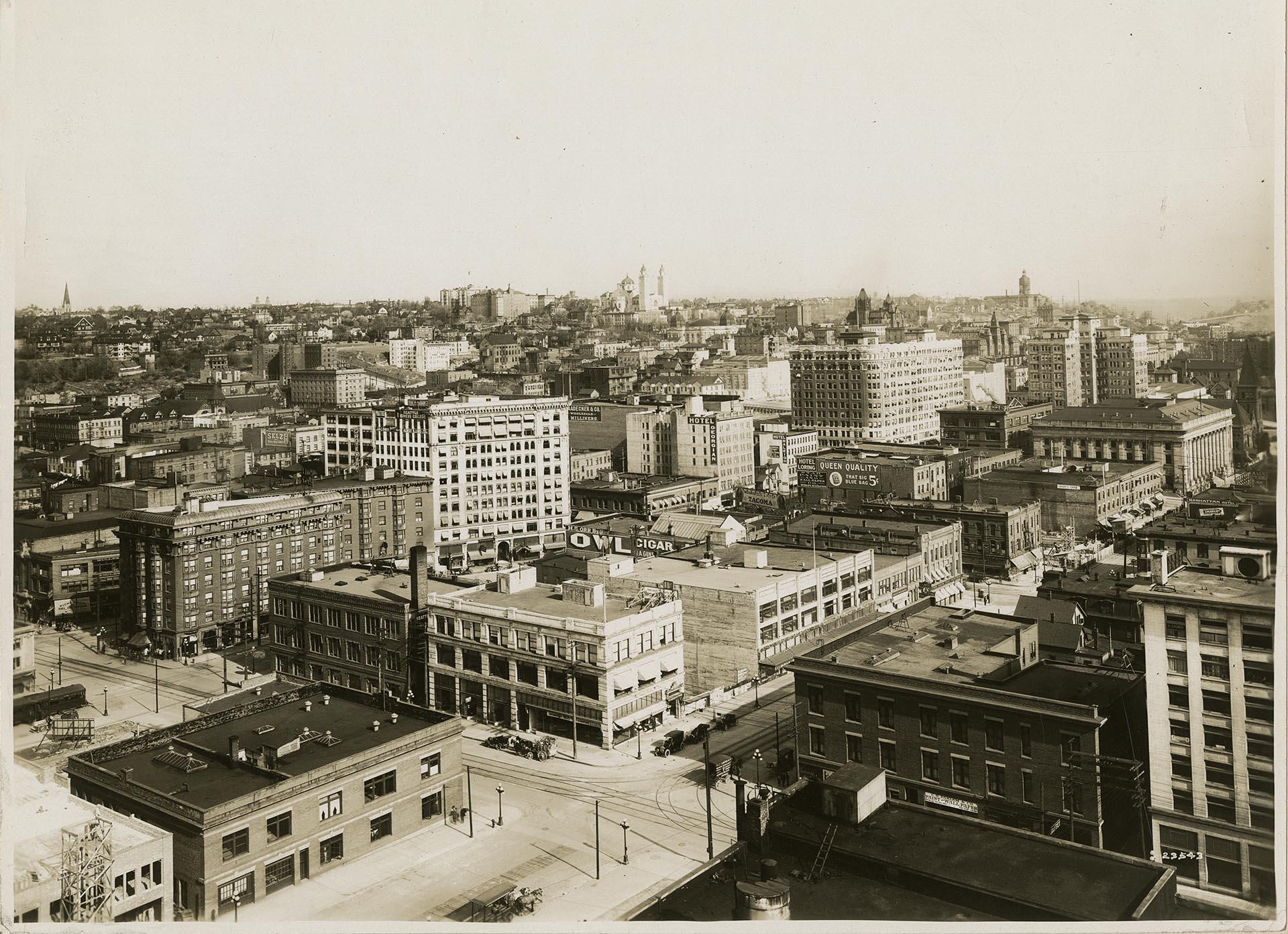 Image of View of 3rd Ave. and Pine St., Seattle, 1908