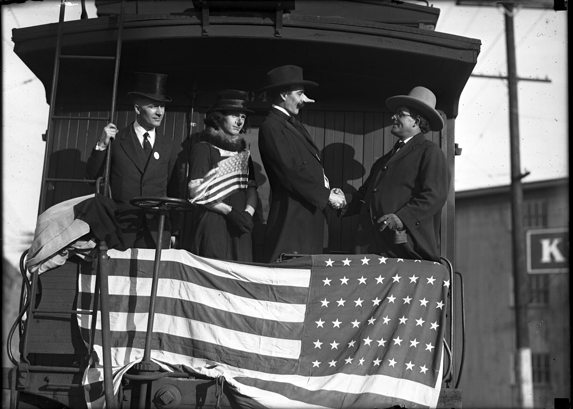 Image of Andy Gump visiting Seattle, June 1926