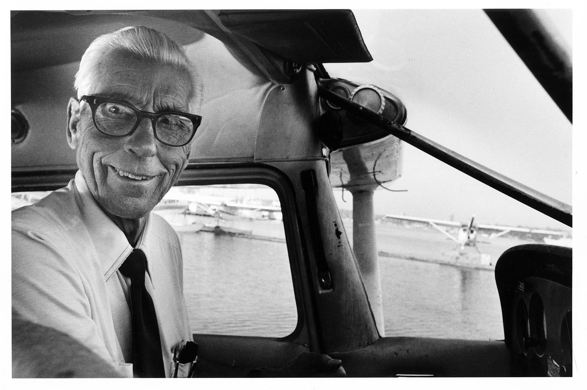 Image of Lana Kurtzer posing in his seaplane, Seattle, September 23, 1983