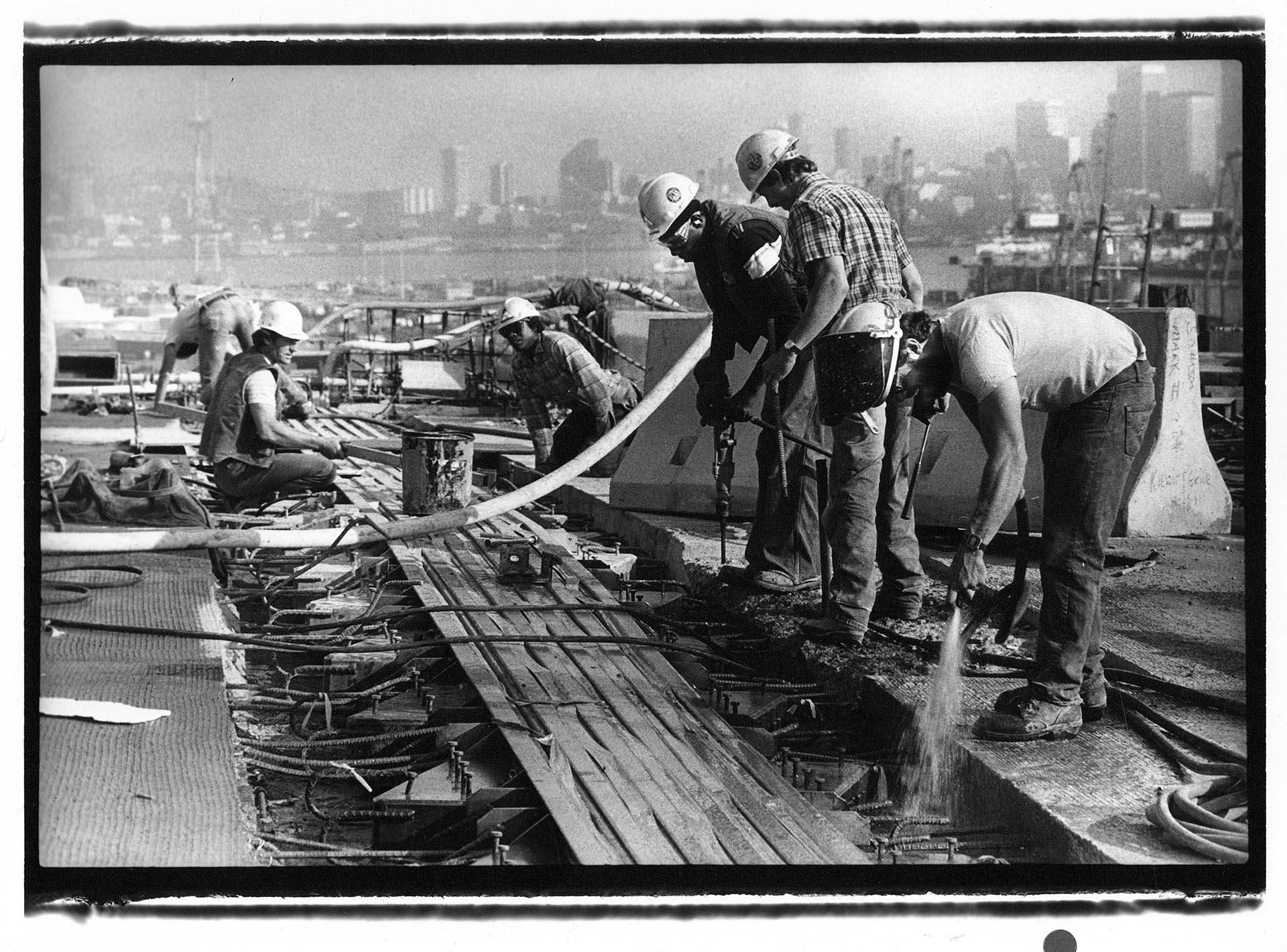 Image of Constructing the West Seattle Bridge, September 23, 1983