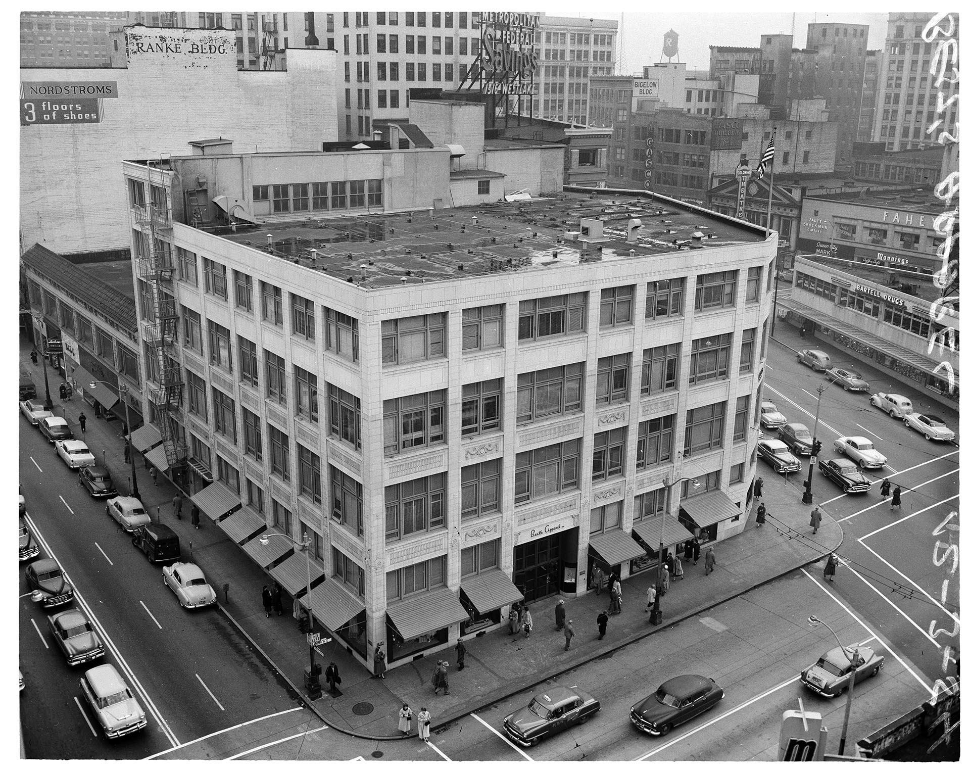 Image of Exterior of Best's Apparel, Seattle, December 3, 1954
