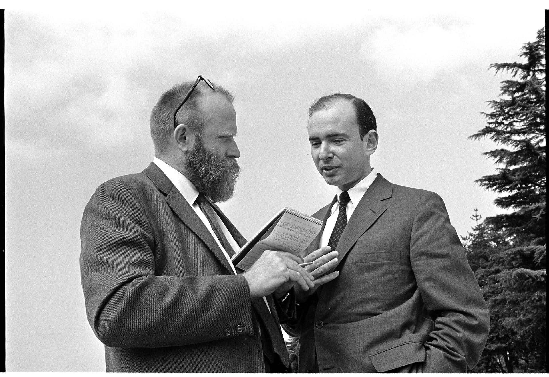 Image of Frank Herbert interviewing Roy Prosterman, Seattle, September 19, 1969
