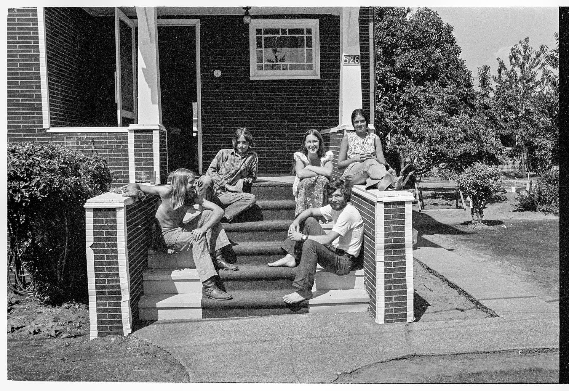 Image of Members of the Love Israel Family at a bungalow, Seattle, August 1971