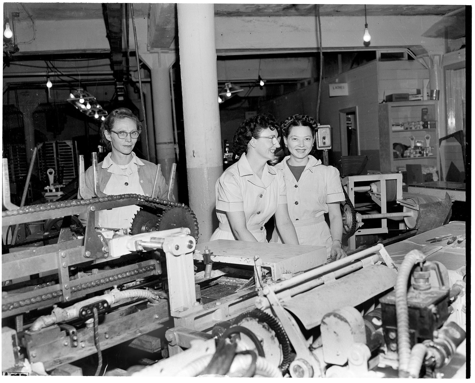 Image of Employees at Cedargreen plant, Seattle, August 11, 1952