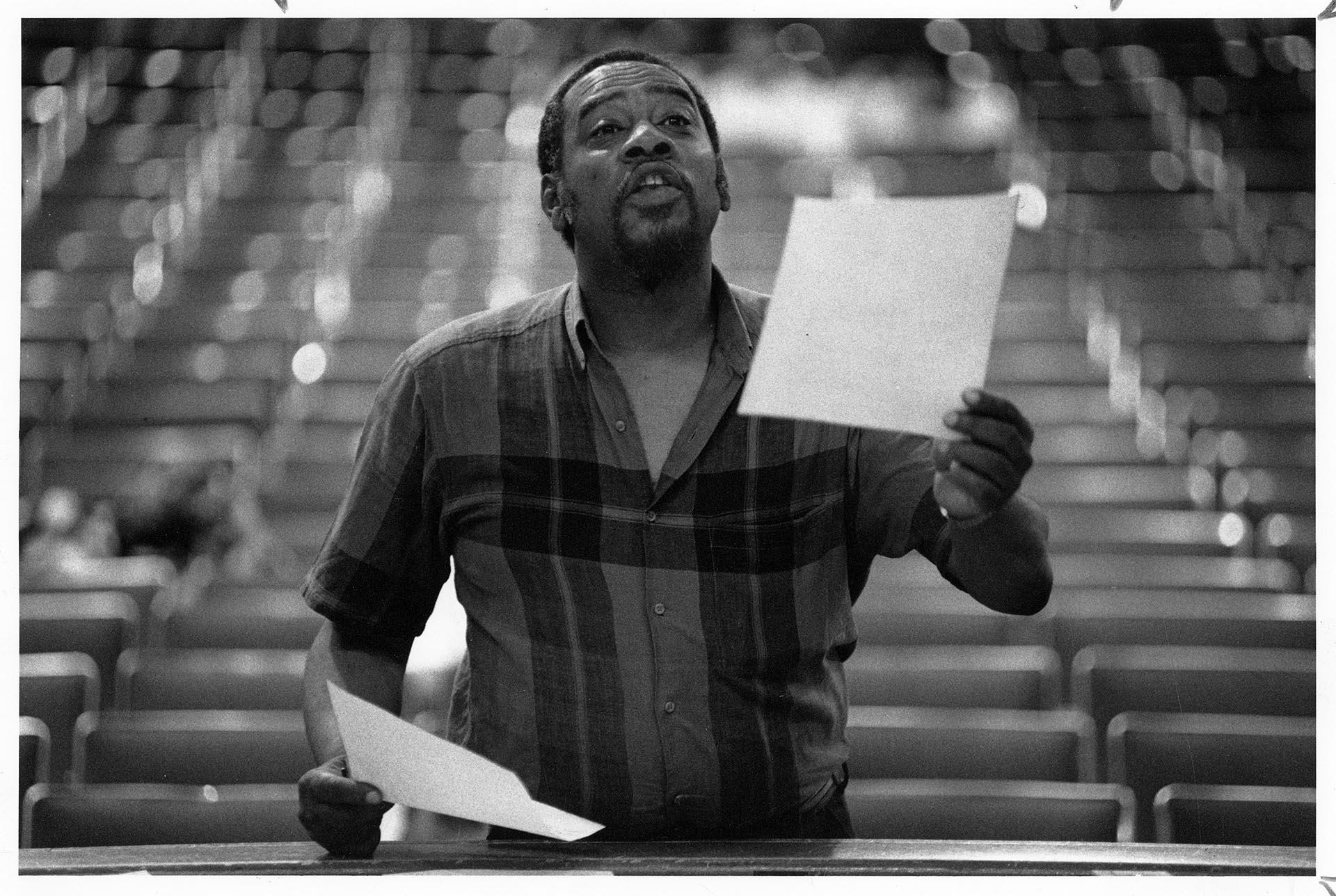 Image of Tee Dennard directing 