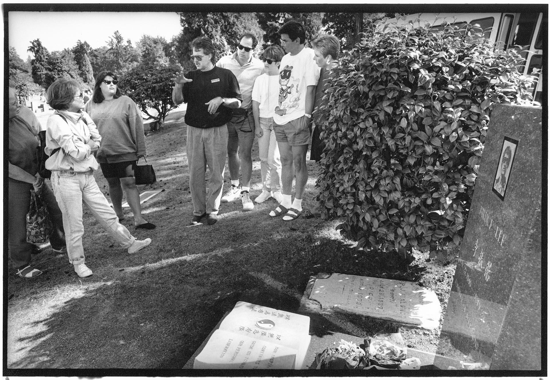 Image of Tour group at Bruce Lee's grave, 1992