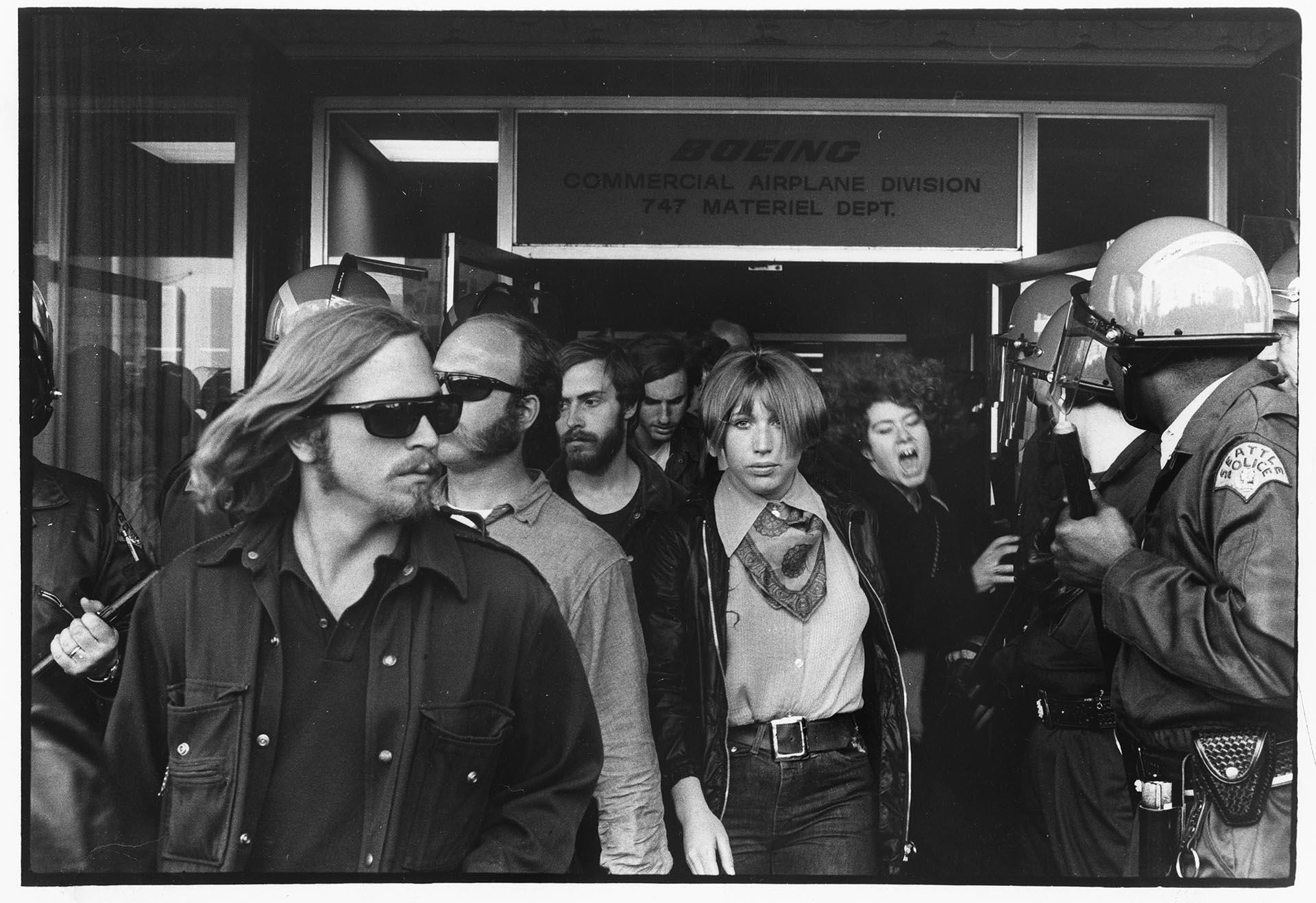 Image of Anti-war protesters leaving Boeing headquarters, May 1, 1970