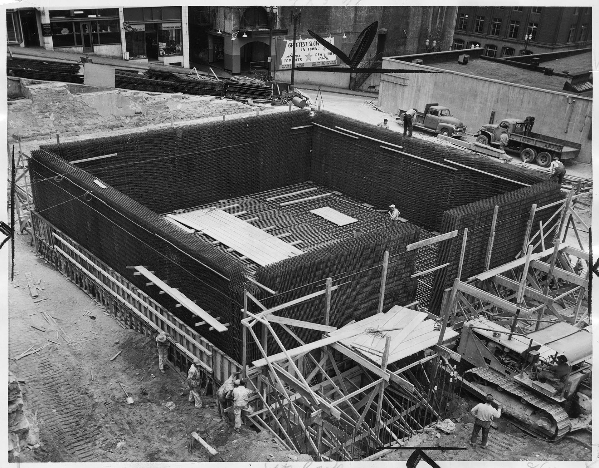 Image of Federal Reserve Bank branch under construction, Seattle, July 21, 1949