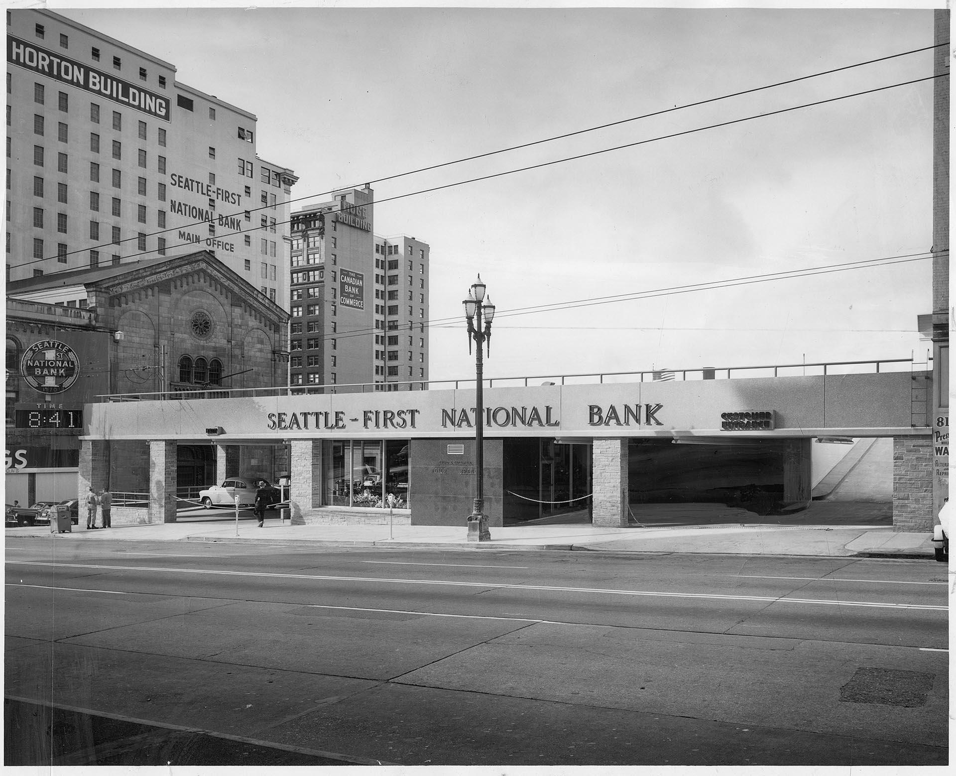 Image of SeaFirst motor branch, Seattle, August 29, 1953