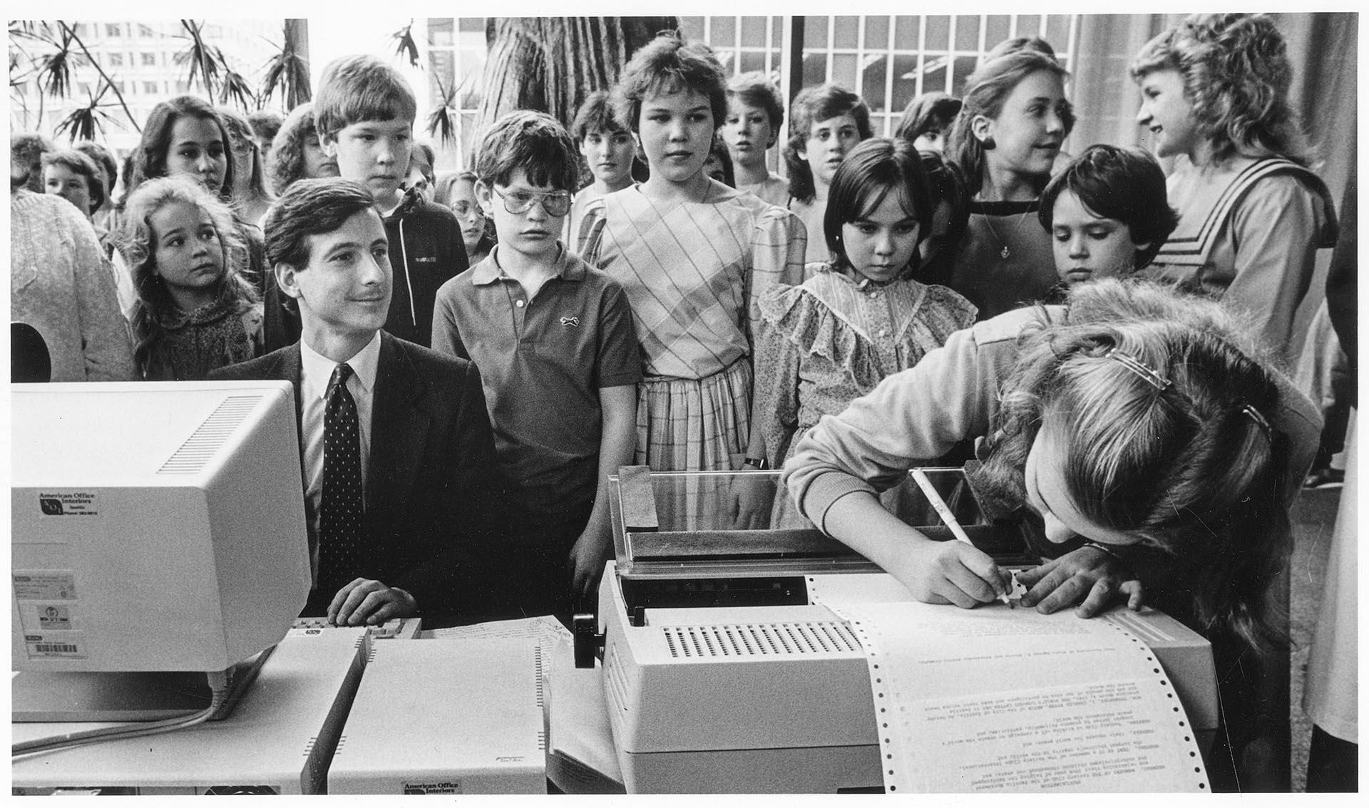 Image of Students contributing to 