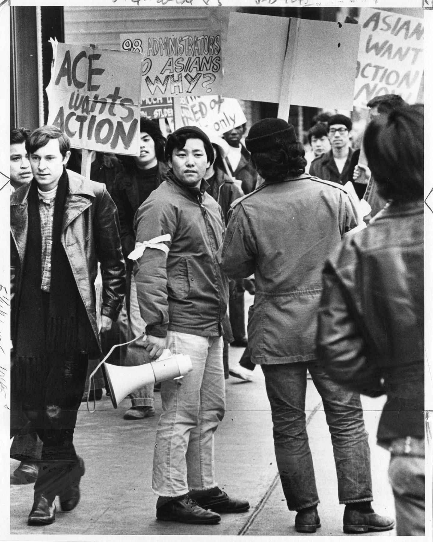 Image of Allan Sugiyama leading OSU demonstration, Seattle, February 9, 1971