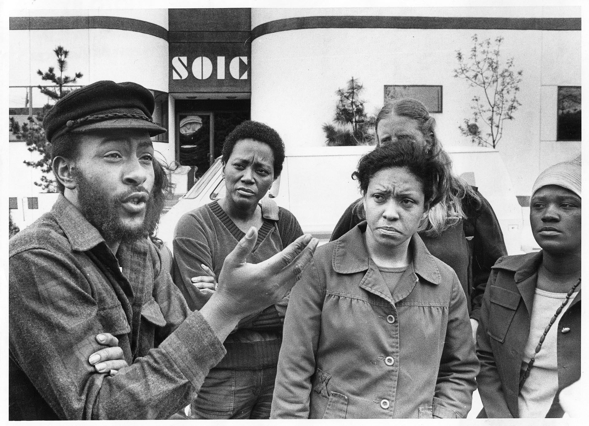 Image of Students complaining about problems at SOIC, April 21, 1980