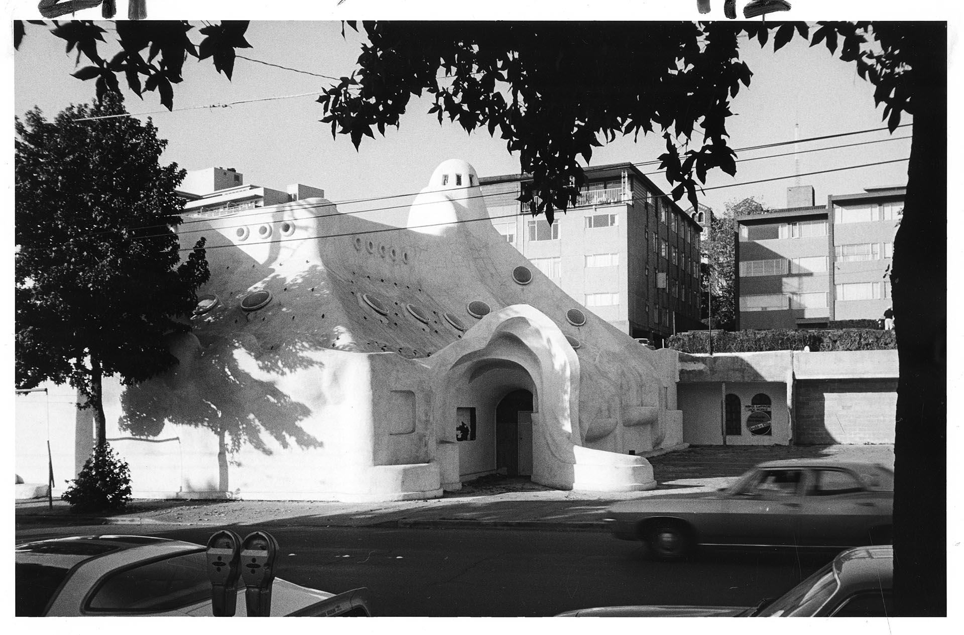 Image of Exterior of The Blob, Seattle, October 22, 1986