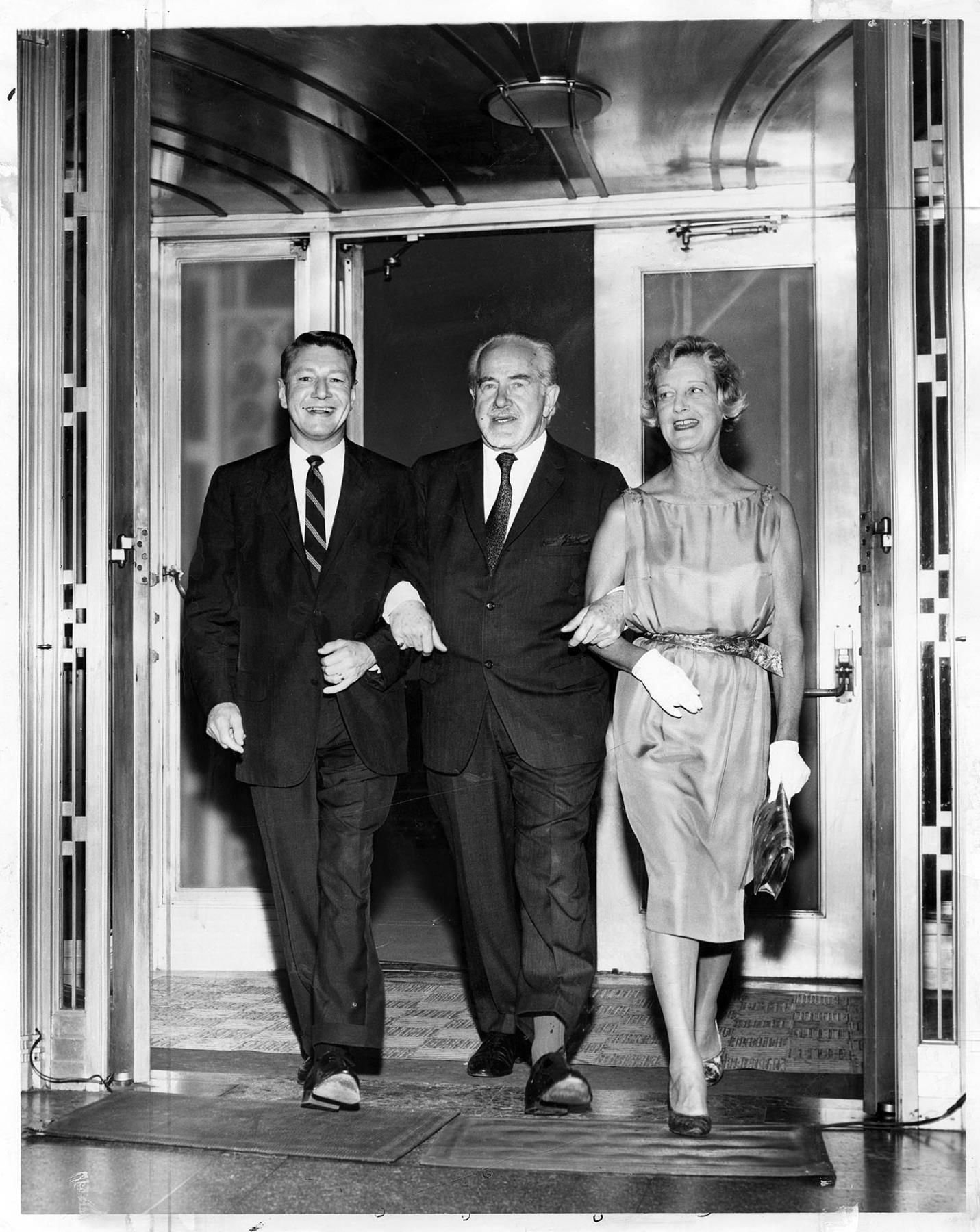 Image of Edward Thomas, Mark Tobey, and Ethel Thomas, Seattle, August 7, 1963