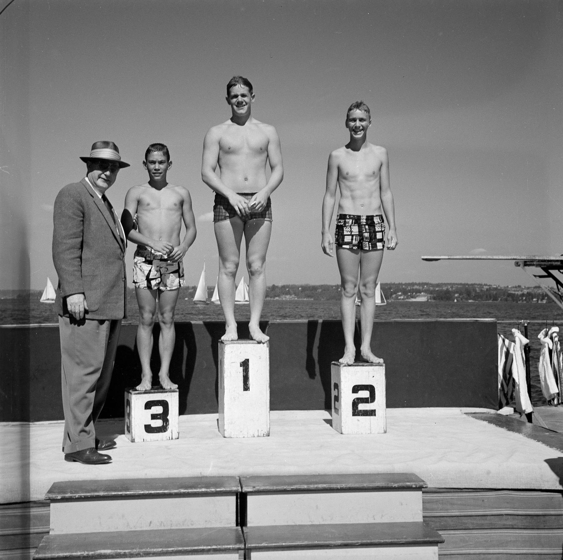 Image of Swimmers standing on blocks at Madrona Park, Seattle, circa 1953