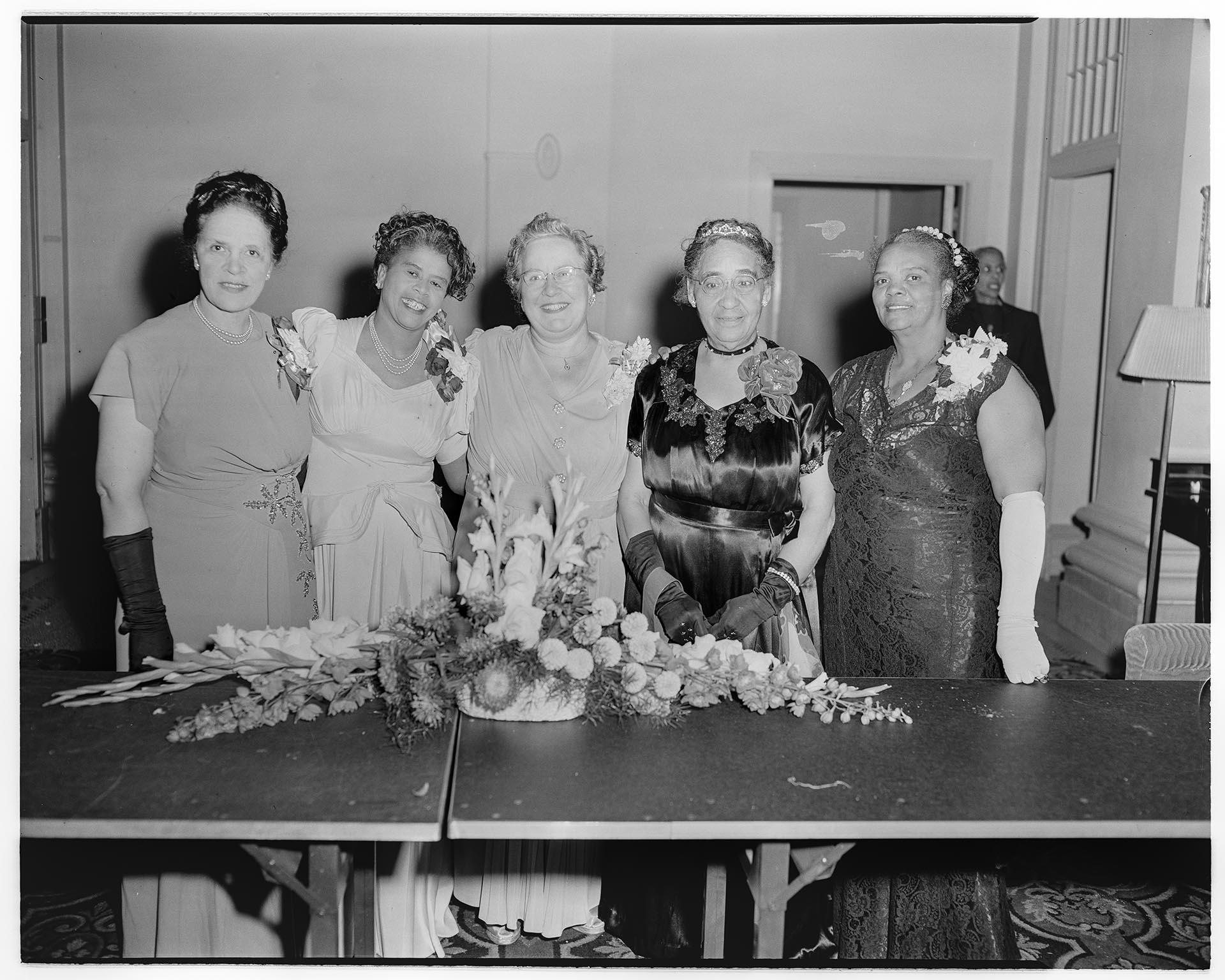 Image of Five NACWC members at biennial convention, Seattle, August 1948